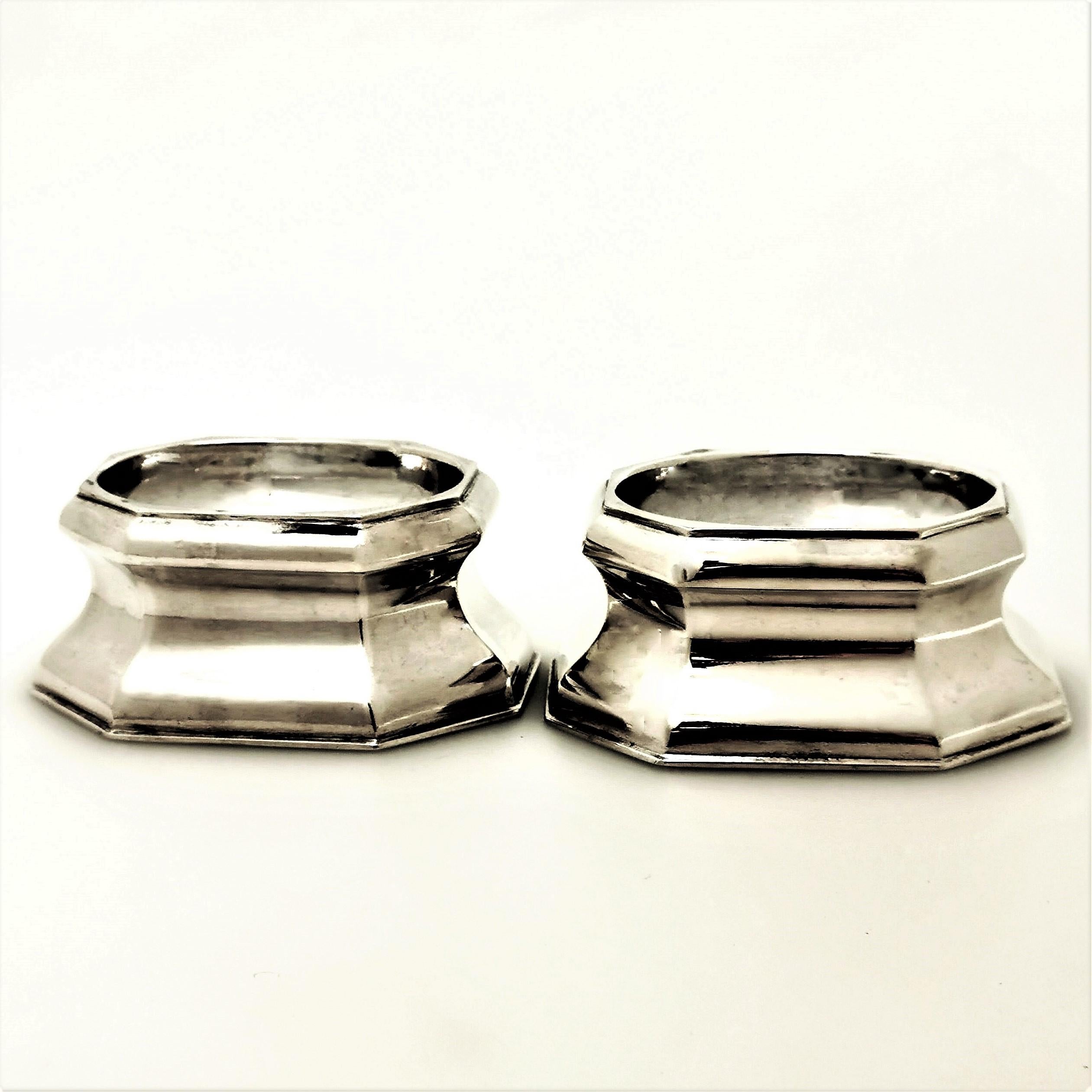 Pair George II Antique Silver Trencher Salts / Salt Pinch Pots 1727 Condiments In Good Condition In London, GB