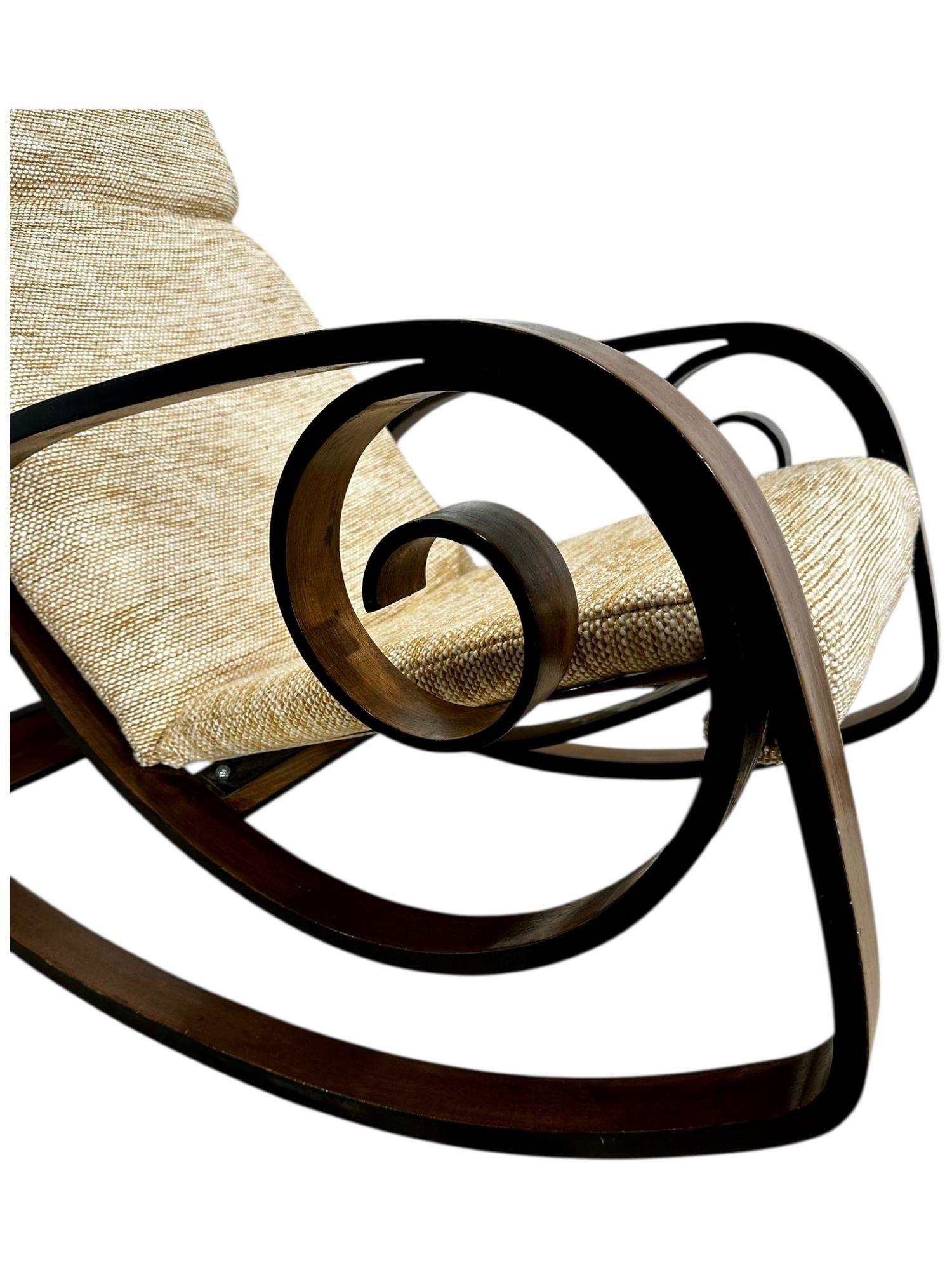 Pair George Mulhauser for Plycraft “Sultana” Rocking Chairs, 1960 In Good Condition For Sale In Chicago, IL