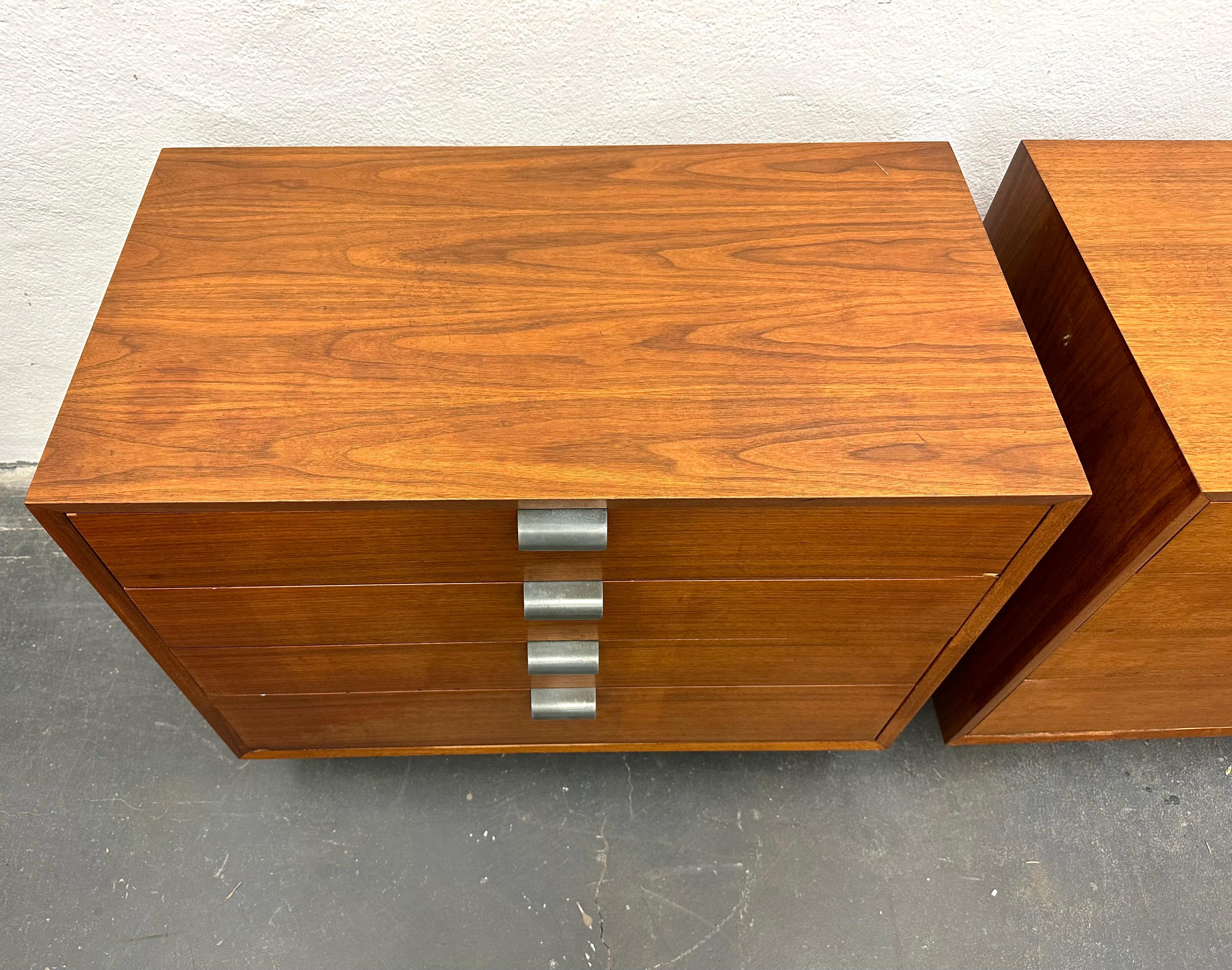 Pair George Nelson 4-Drawer 'Basic Group' Dressers In Good Condition For Sale In Brooklyn, NY