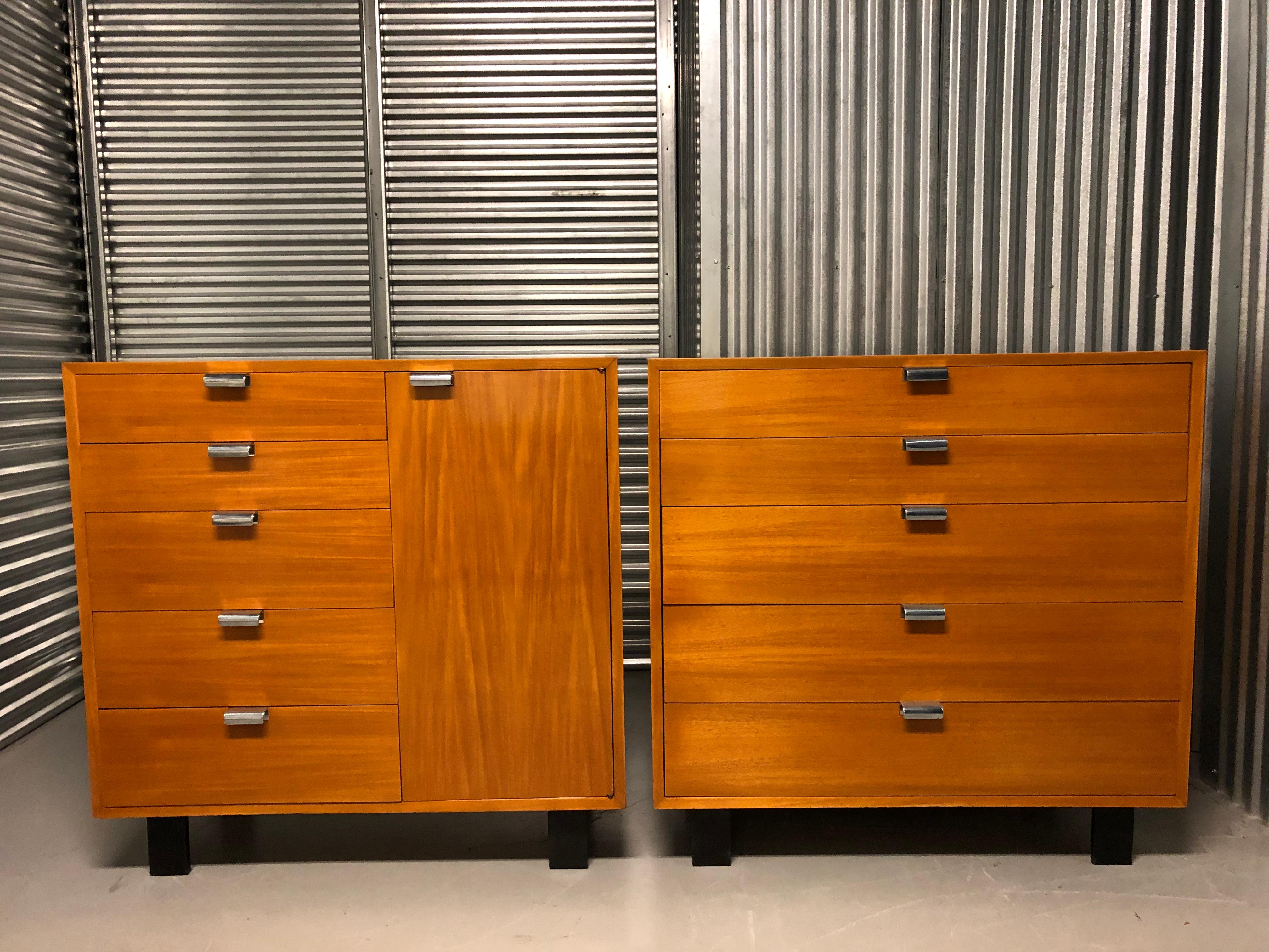 Mid-Century Modern Pair of George Nelson for Herman Miller Bureau /Cabinets For Sale