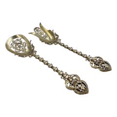 Coppia, George Shiebler, set di insalate in argento 925 con piercing, ornato di fiori e viti