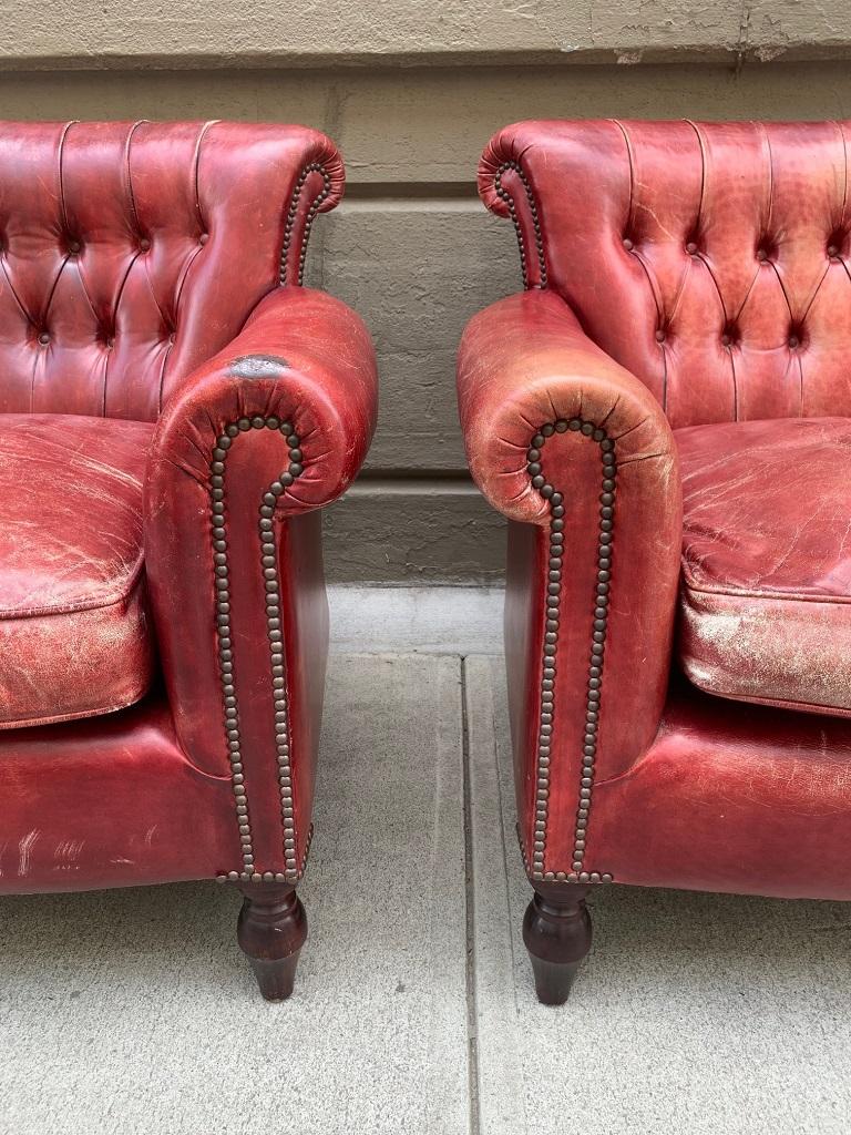 Pair of George Smith Leather Lounge Chairs In Good Condition For Sale In New York, NY