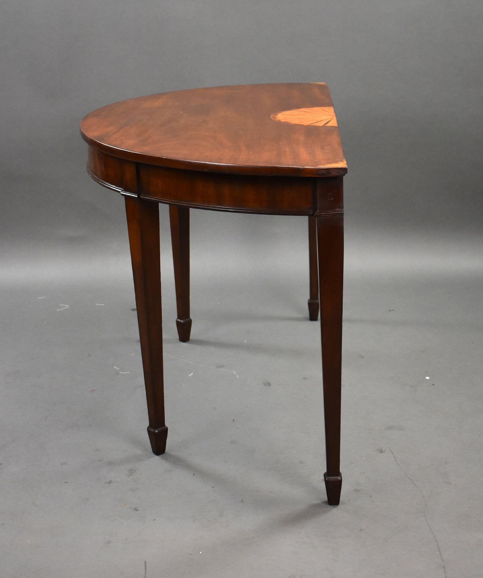 Pair Georgian Mahogany Inlaid Consol Tables For Sale 3