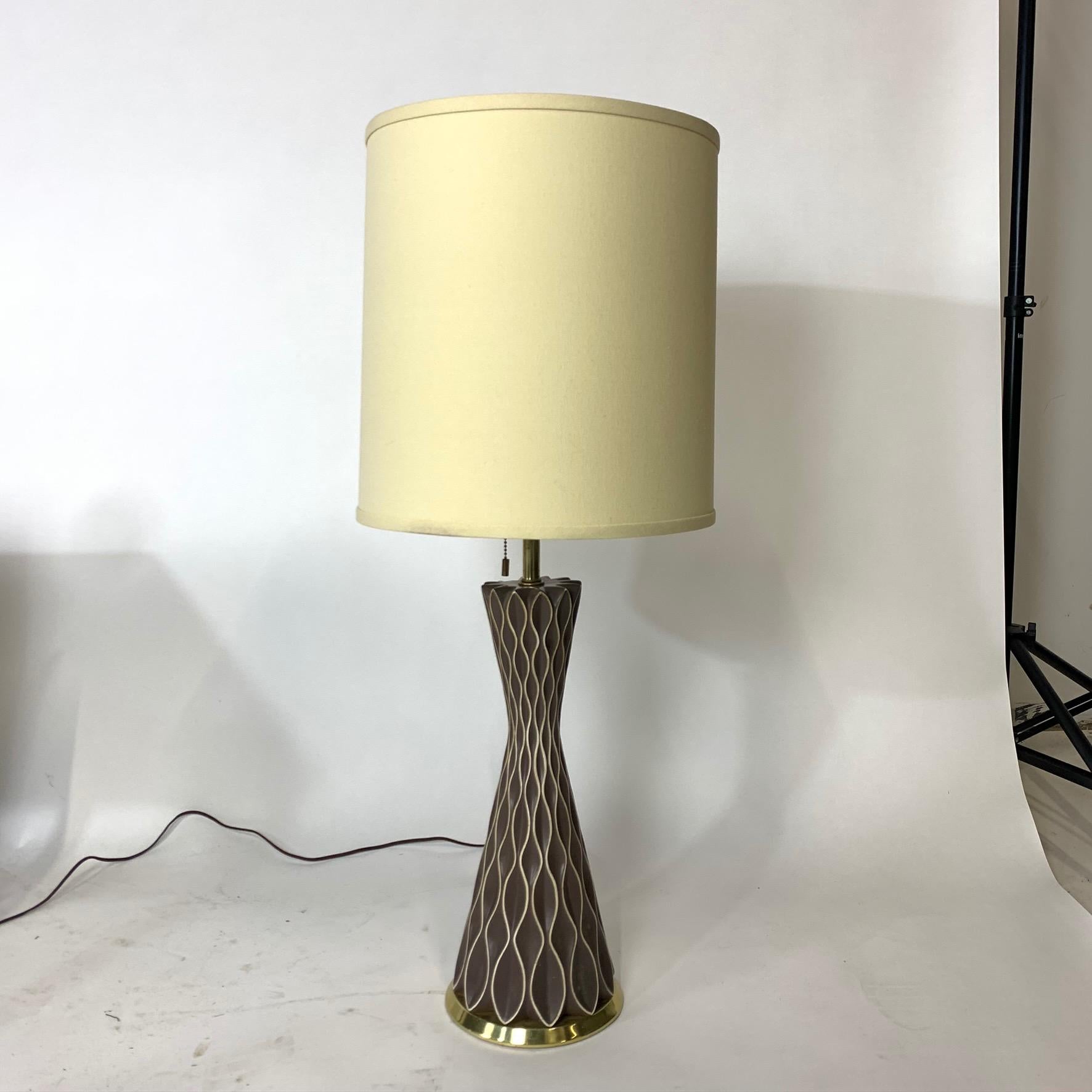 Mid-20th Century Gerald Thurston for Lightolier Ceramic Porcelain and Brass Honeycomb Lamps, Pair