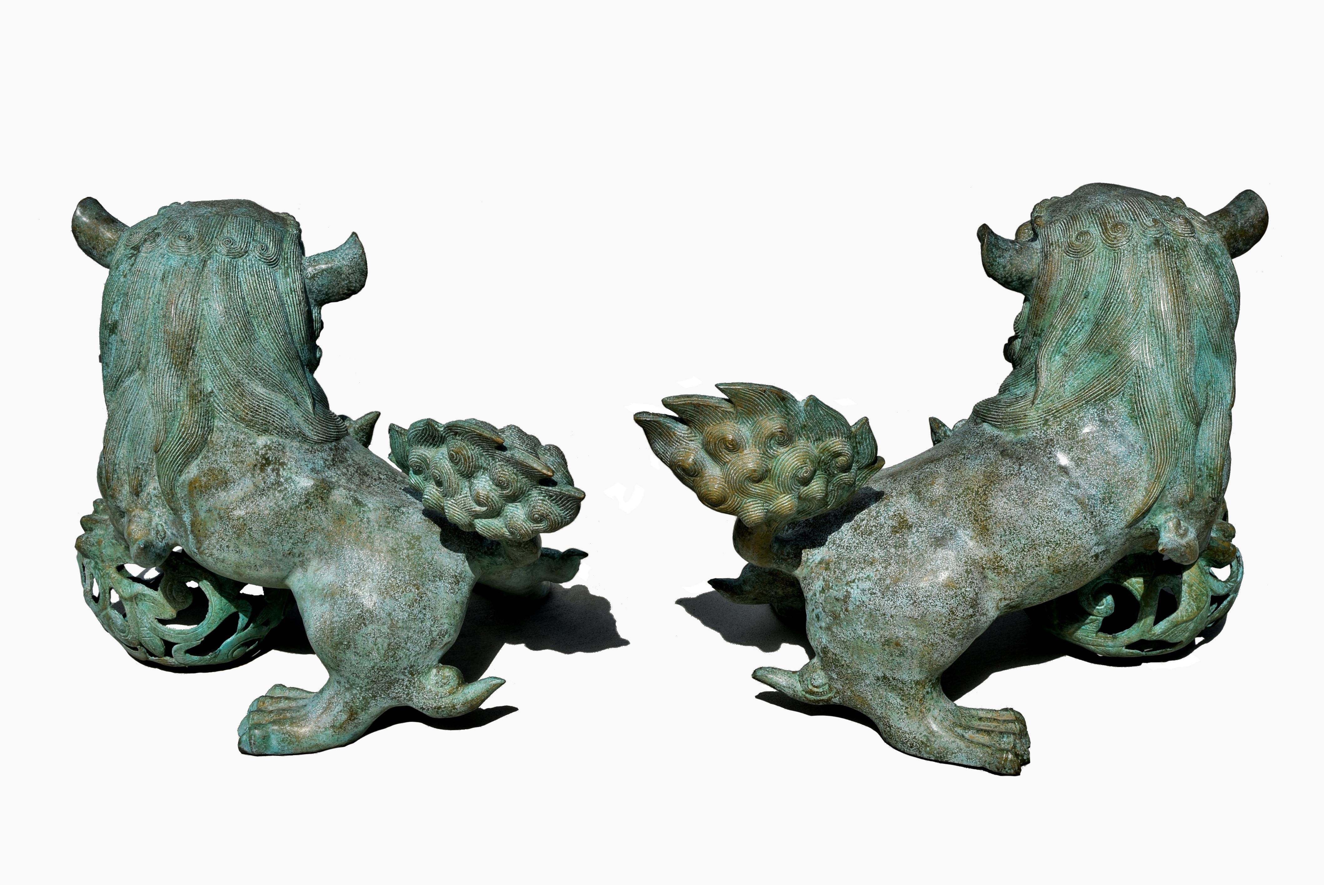 Chinese Pair Giant Bronze Foo Dogs Lions 63 Lb For Sale