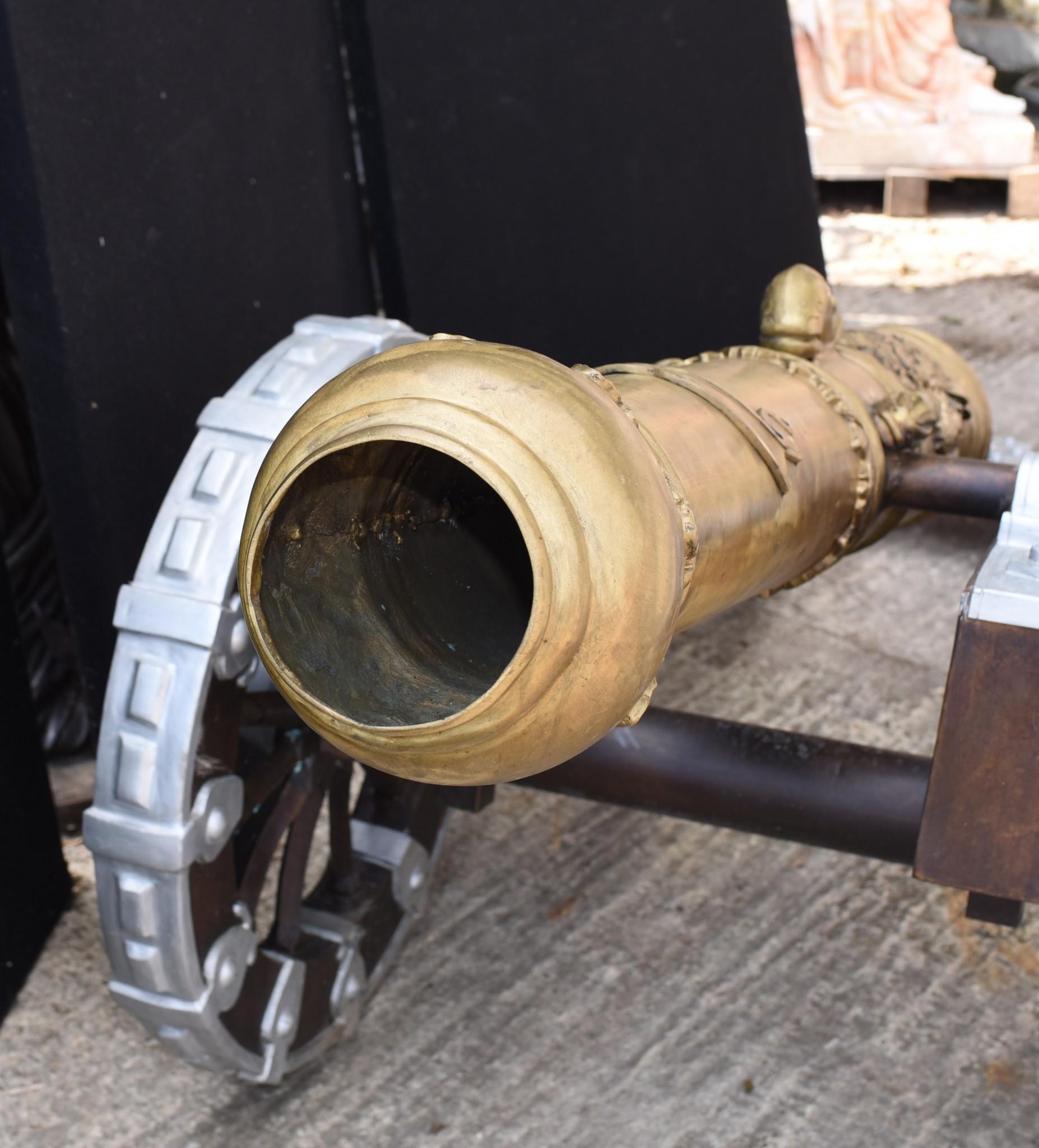 Pair Giant French Bronze Cannons, Military Artillery In Good Condition For Sale In Potters Bar, GB