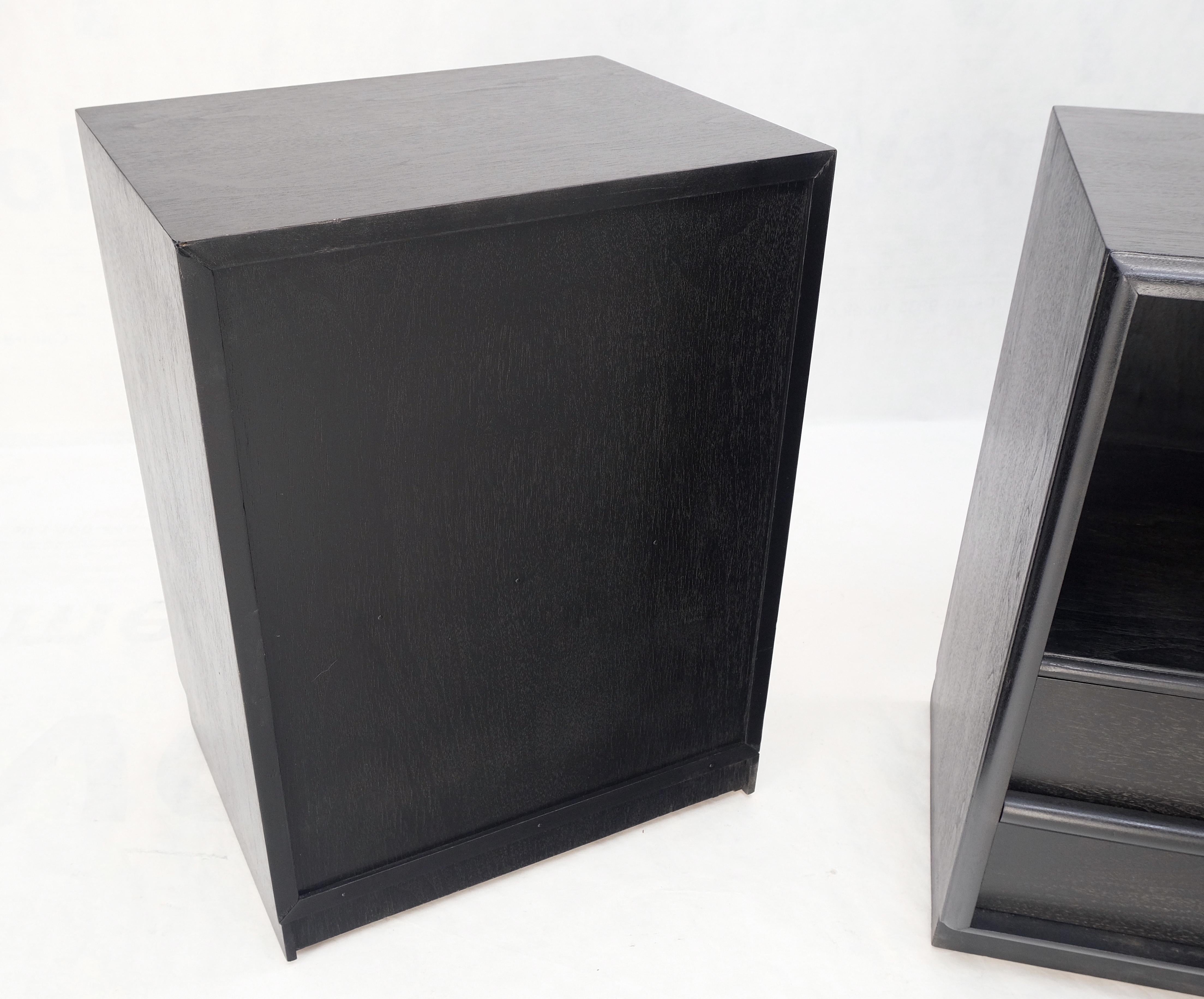 Pair Gibbings for Widdicomb ebonised black lacquer night stands end tables mint!