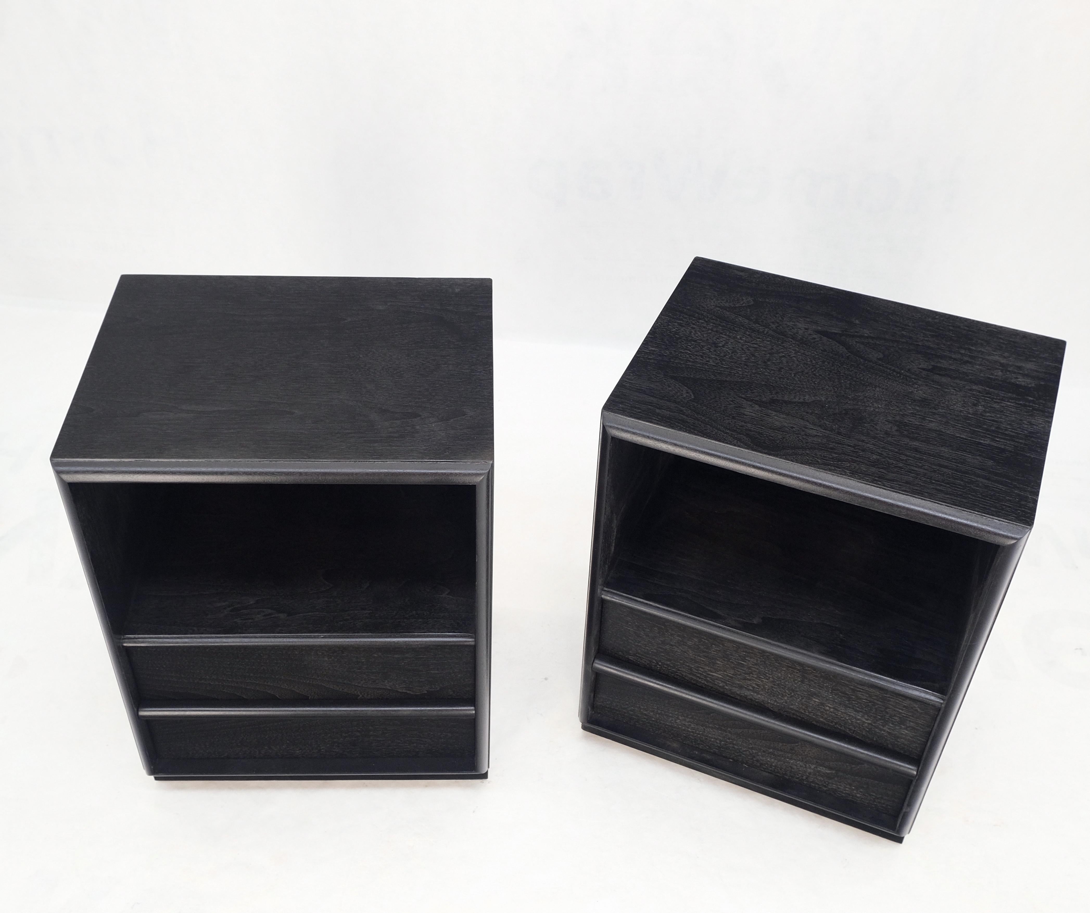 Walnut Pair Gibbings for Widdicomb Ebonized Black Lacquer Night Stands End Tables Mint  For Sale