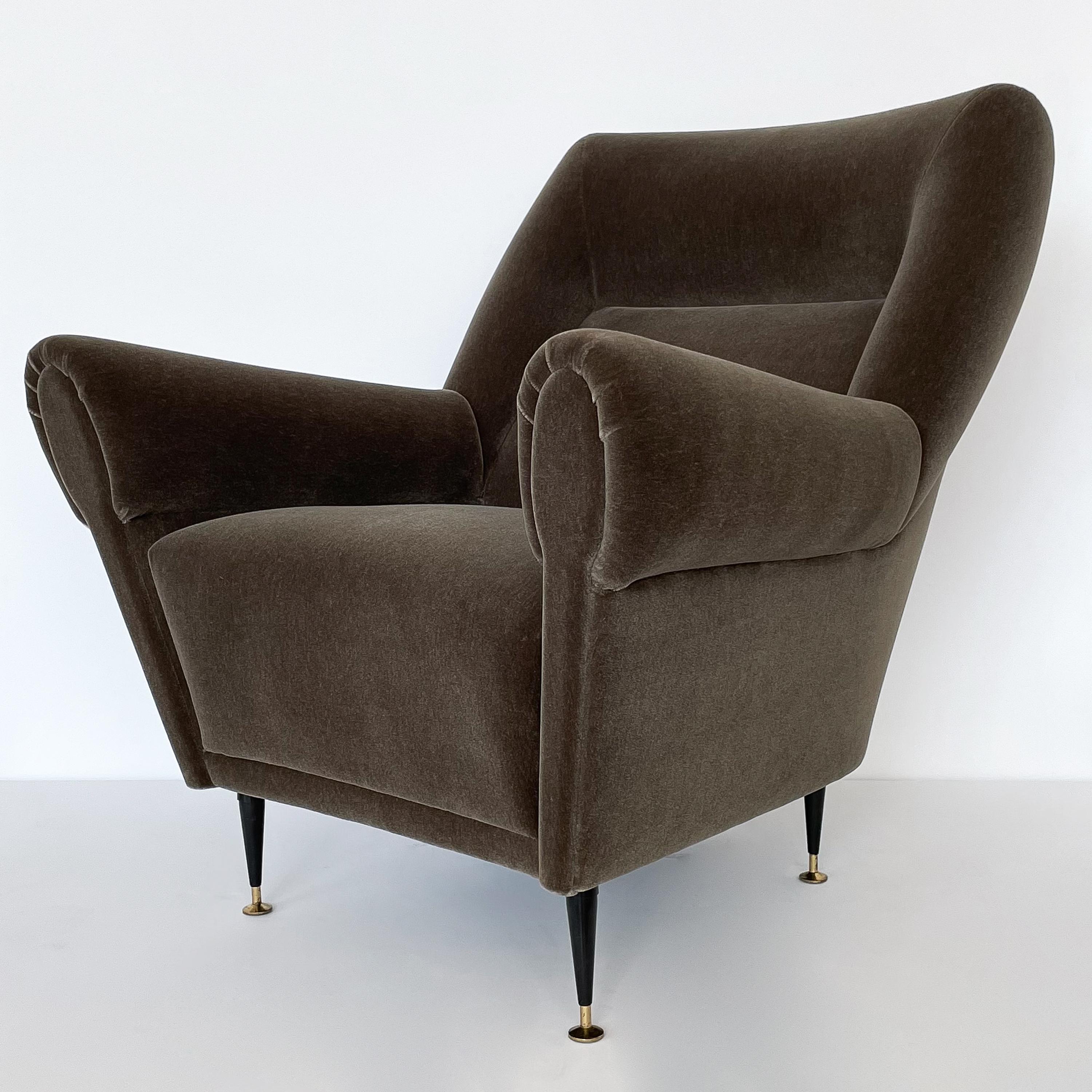 Mid-20th Century Pair Gigi Radice Italian Lounge Chairs in Mohair