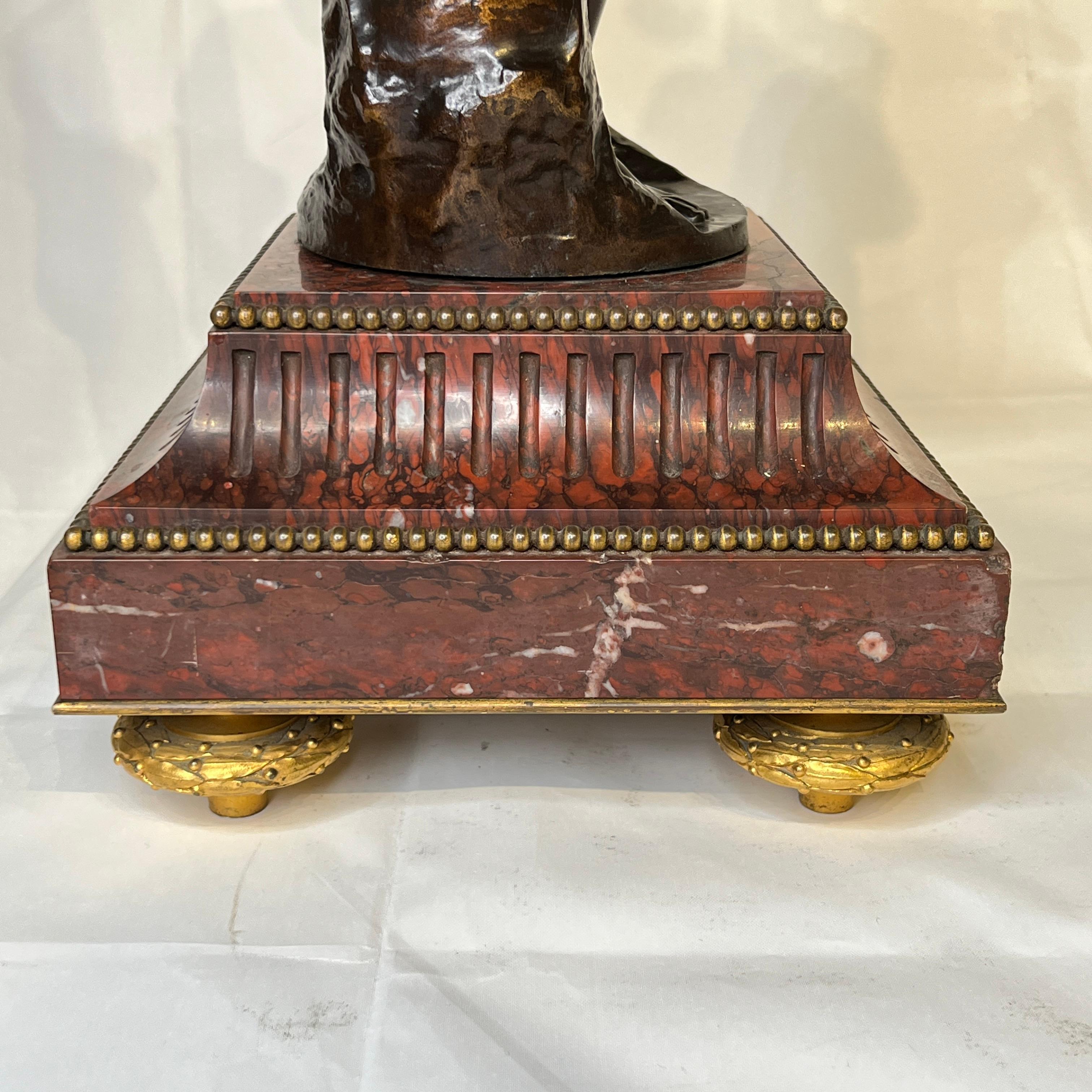 Paire de candélabres en bronze doré et patiné de Barbedienne en vente 4