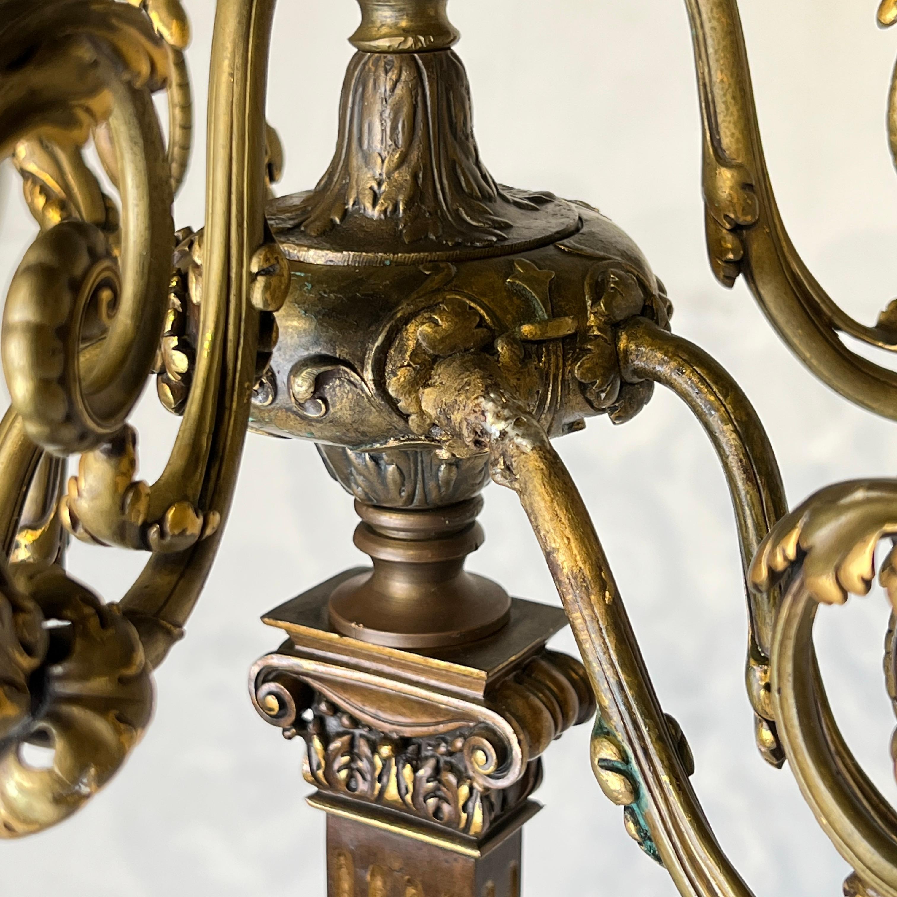 Paire de candélabres en bronze doré et patiné de Barbedienne en vente 11