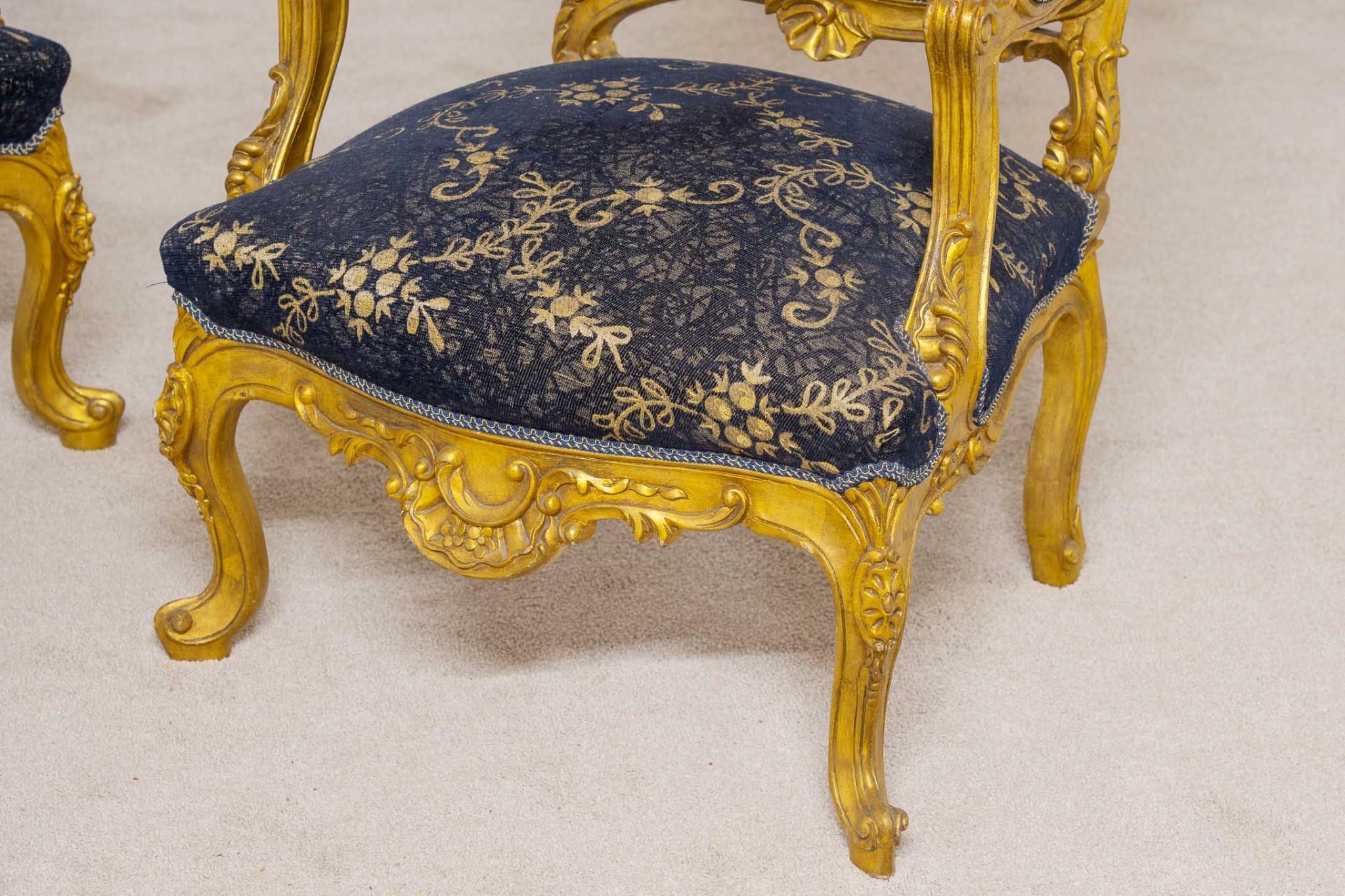 Stylish pair of French Rococo gilt arm chairs
Very wide arms so comfortable to sit in
Ornately carved frames are very detailed with floral motifs
Reupholstered with floral print so clean and odour free
Circa 1920
Bought from a dealer on Marche Biron