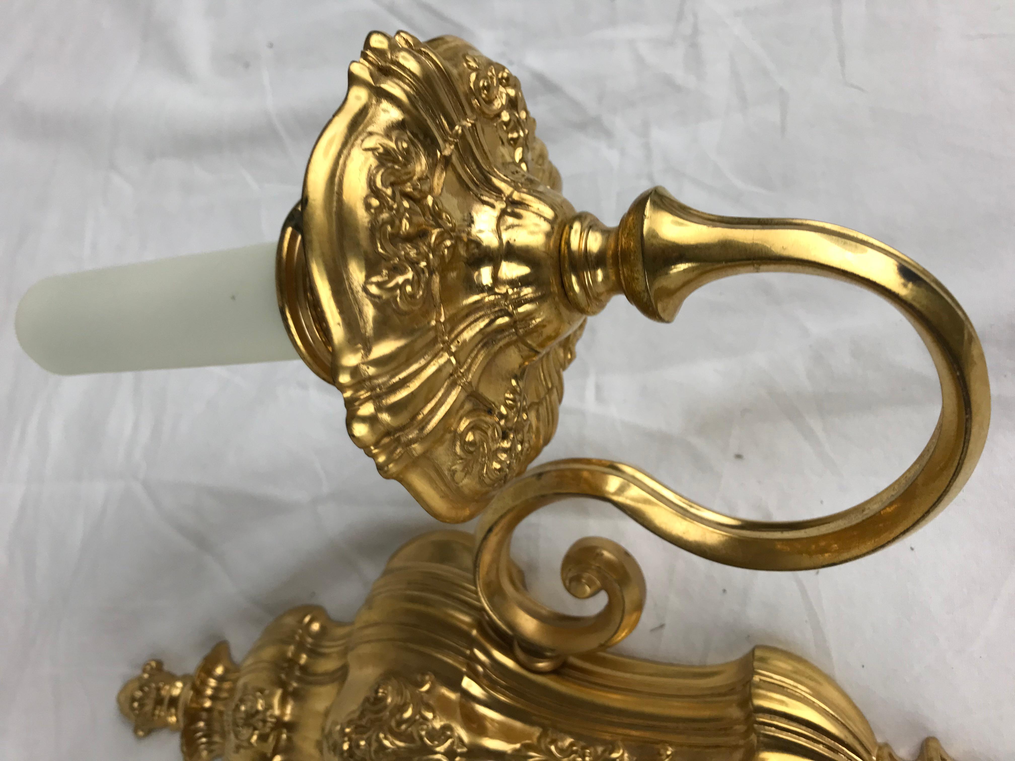 Pair Gilt Bronze Early Georgian Style Sconces Attributed to E. F. Caldwell In Good Condition For Sale In Pittsburgh, PA