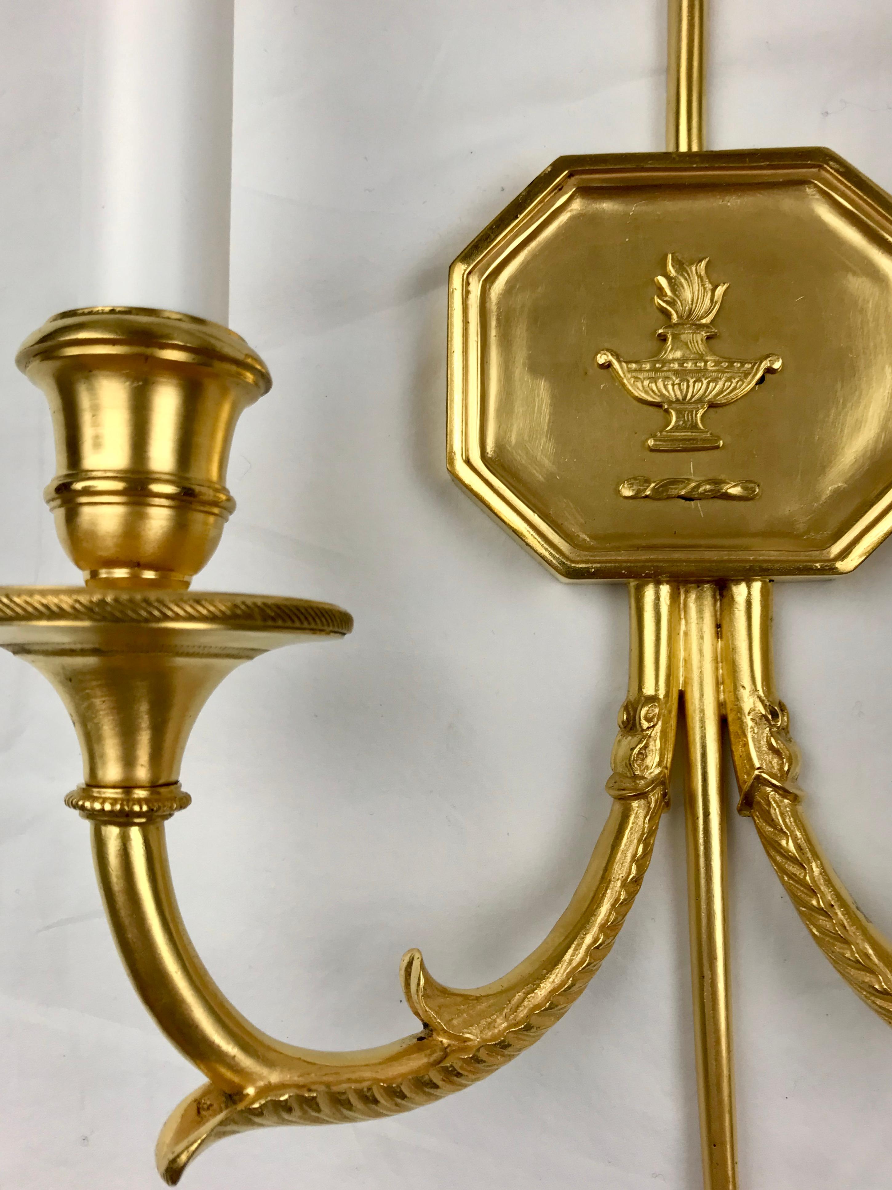 Bronzo Coppia di sconsole in bronzo dorato in stile Impero di E. F. A. Caldwell in vendita