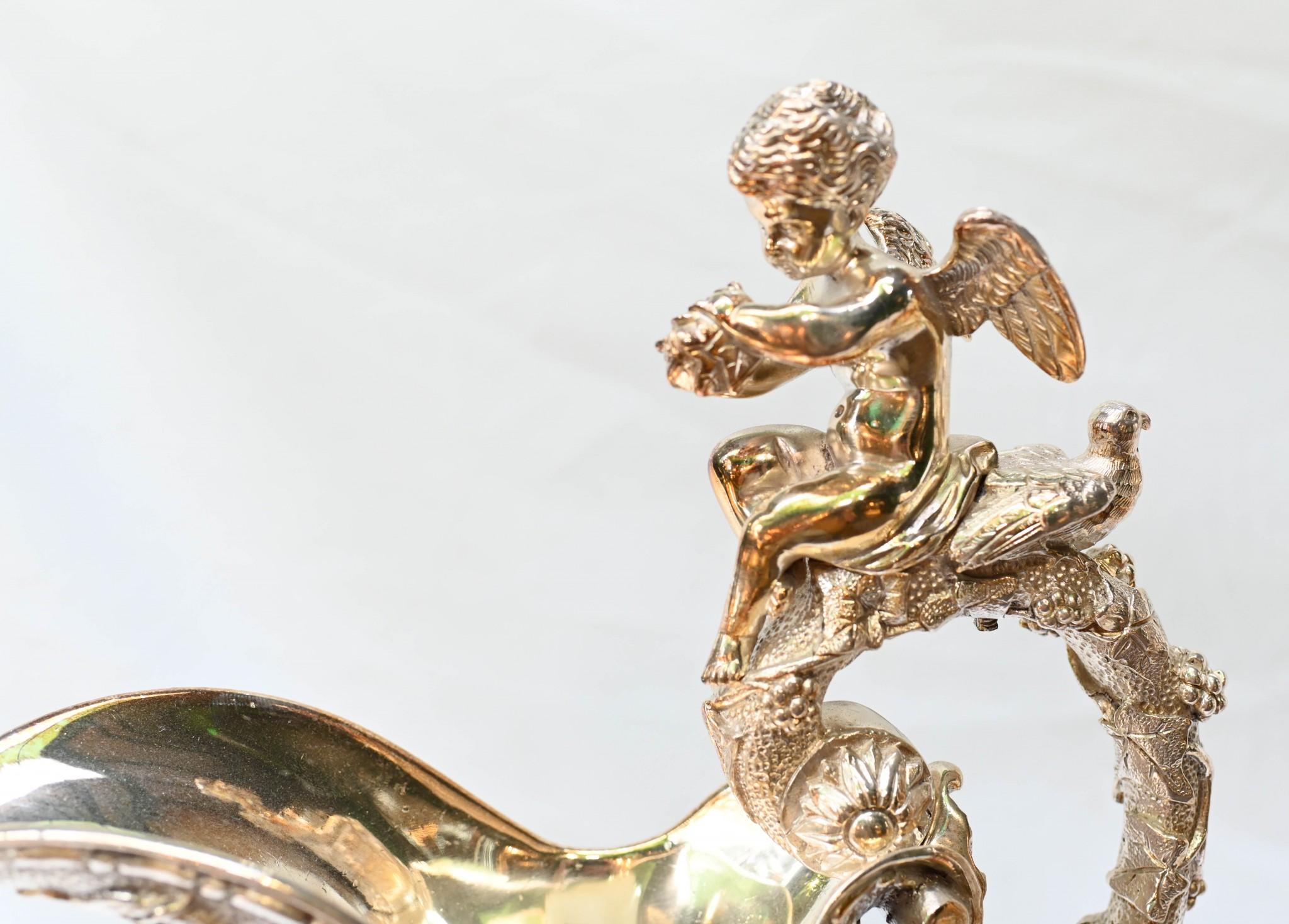 Coppia di vasi Ewers francesi in bronzo dorato Napoleone III Cherubino in vendita 12