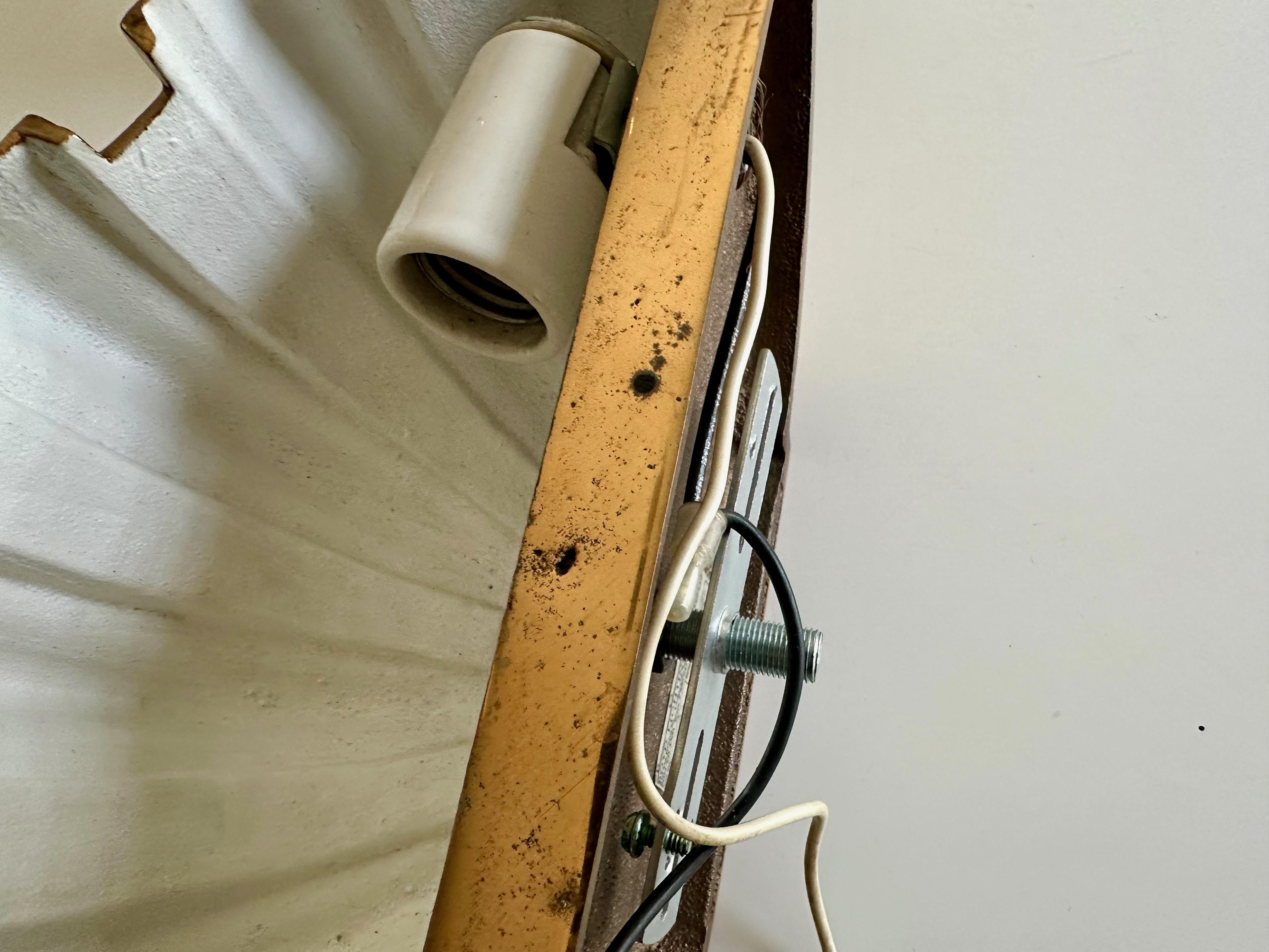 Paar Wandleuchter aus vergoldeter Bronze von Boyd's im Angebot 7