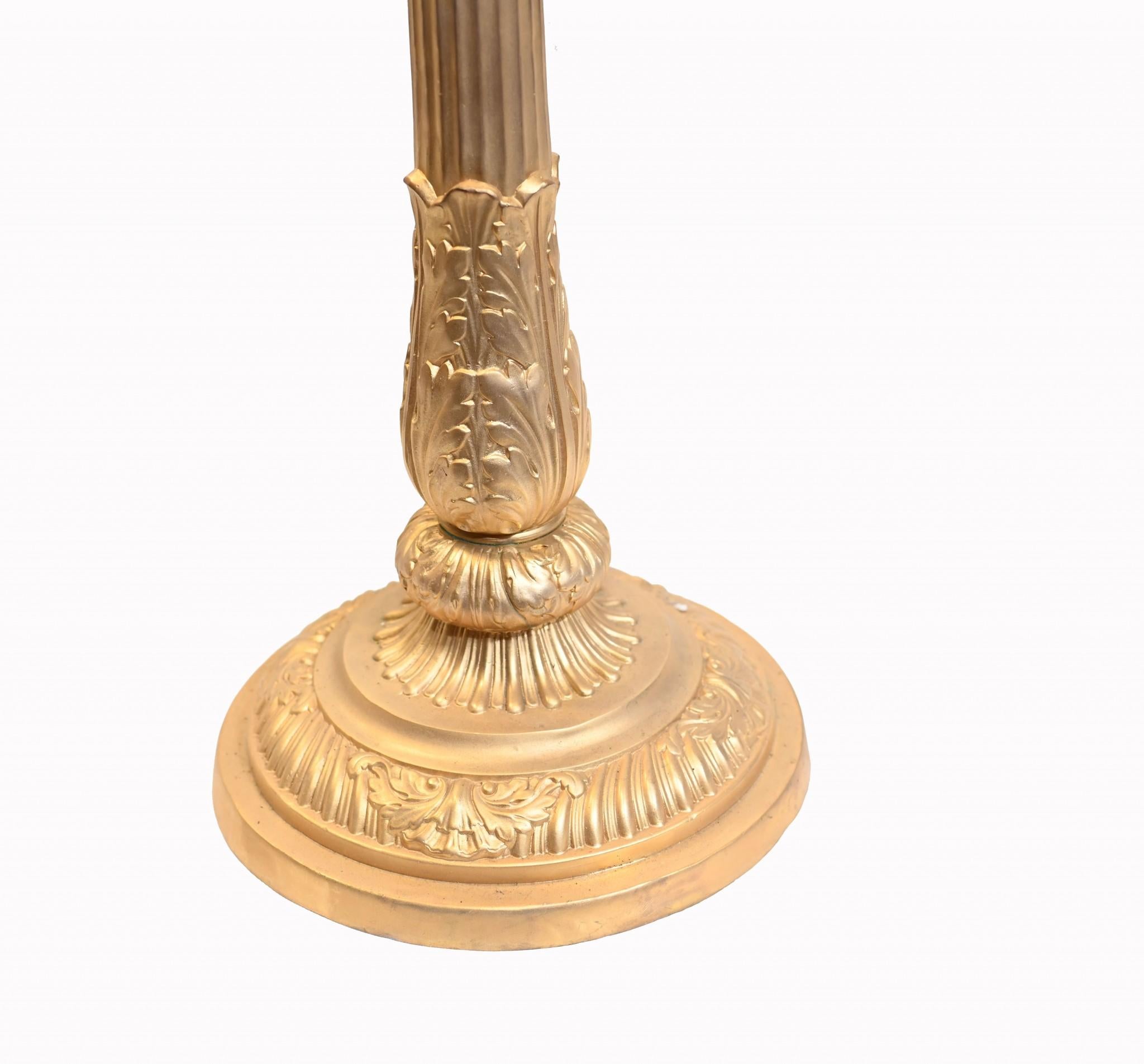 Coppia di candelabri dorati Matthew Boulton Regency Candele in vendita 1