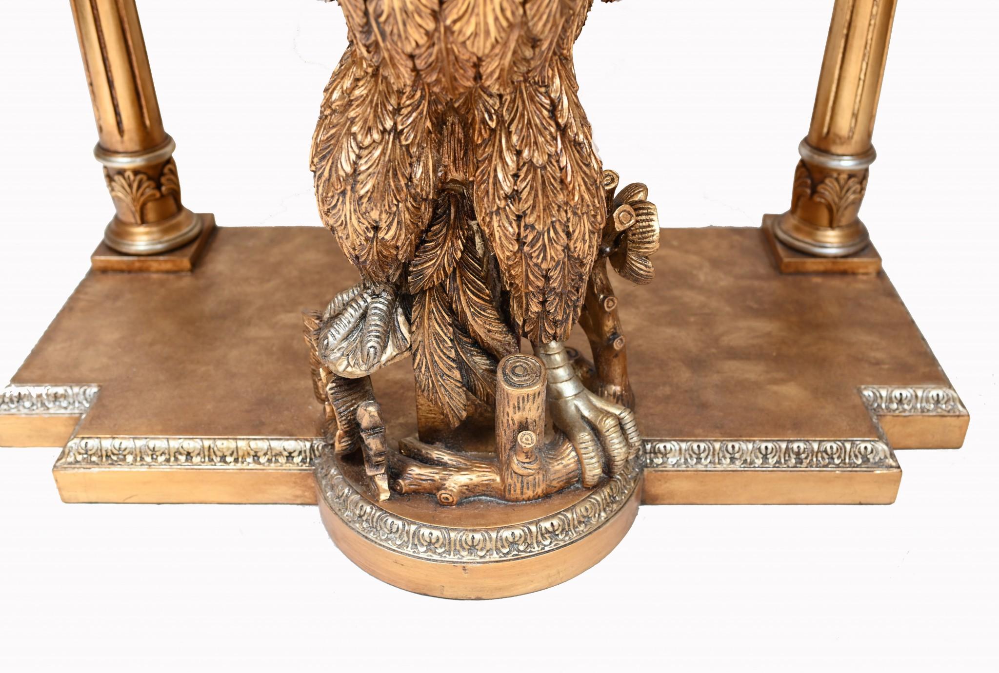 Fin du 20e siècle Paire de consoles en forme d'aigle doré de style Regency Revival en vente