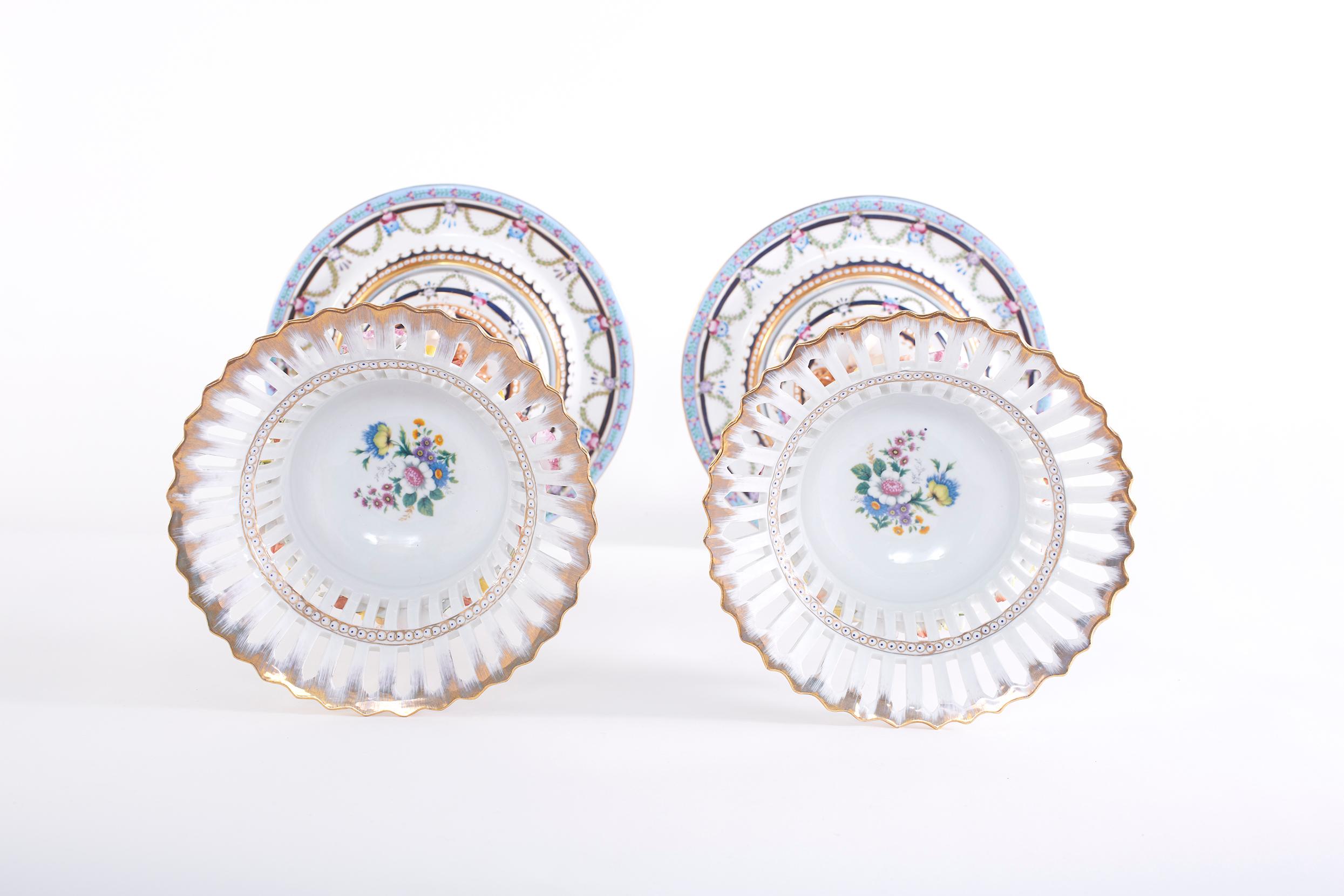 20th Century Pair Gilt Gold / Glazed Porcelain Decorative Pieces