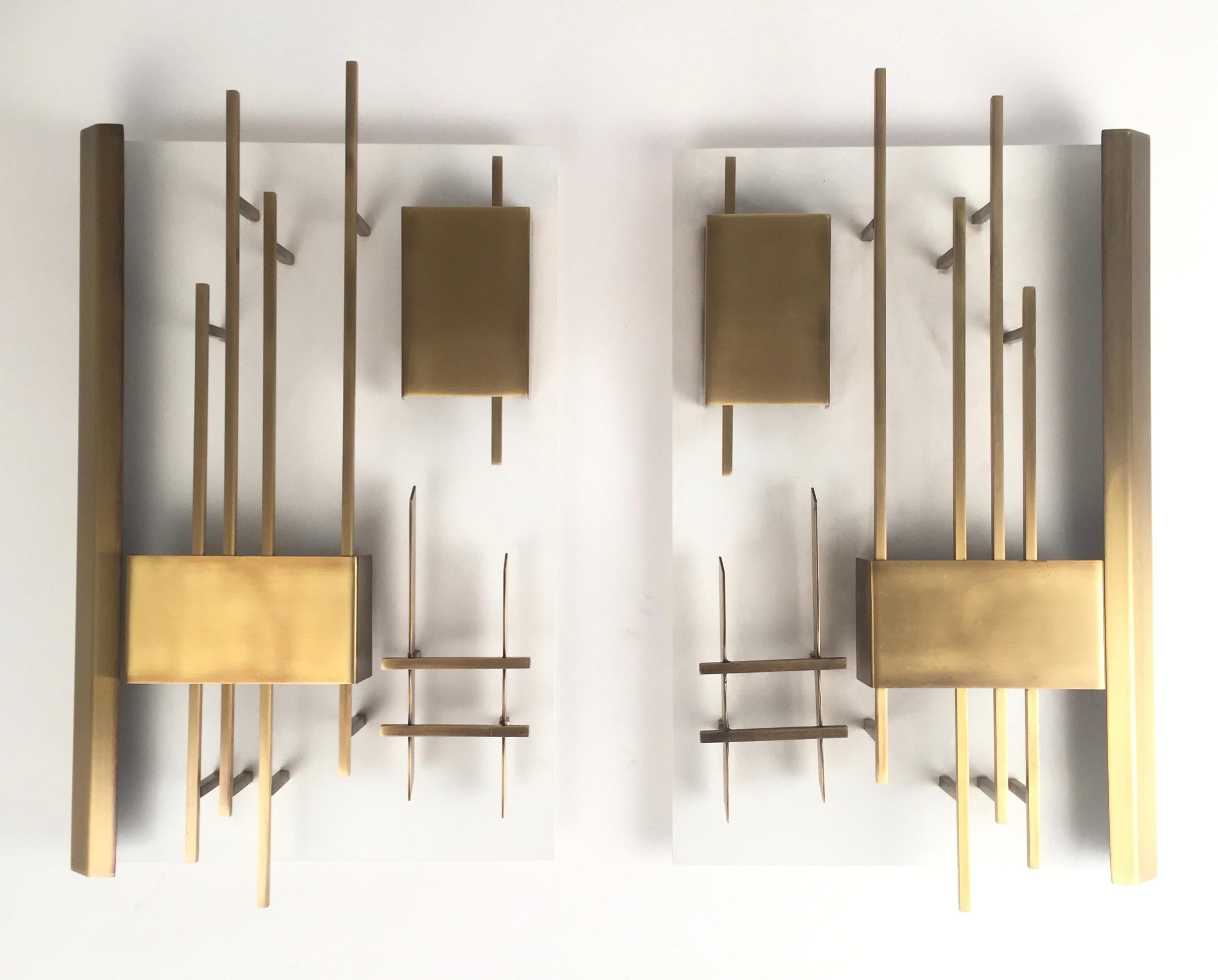 Pair Gio Ponti Mid-Century Modern Vintage Sconces Model 575 for Lumi in 1972 For Sale 4