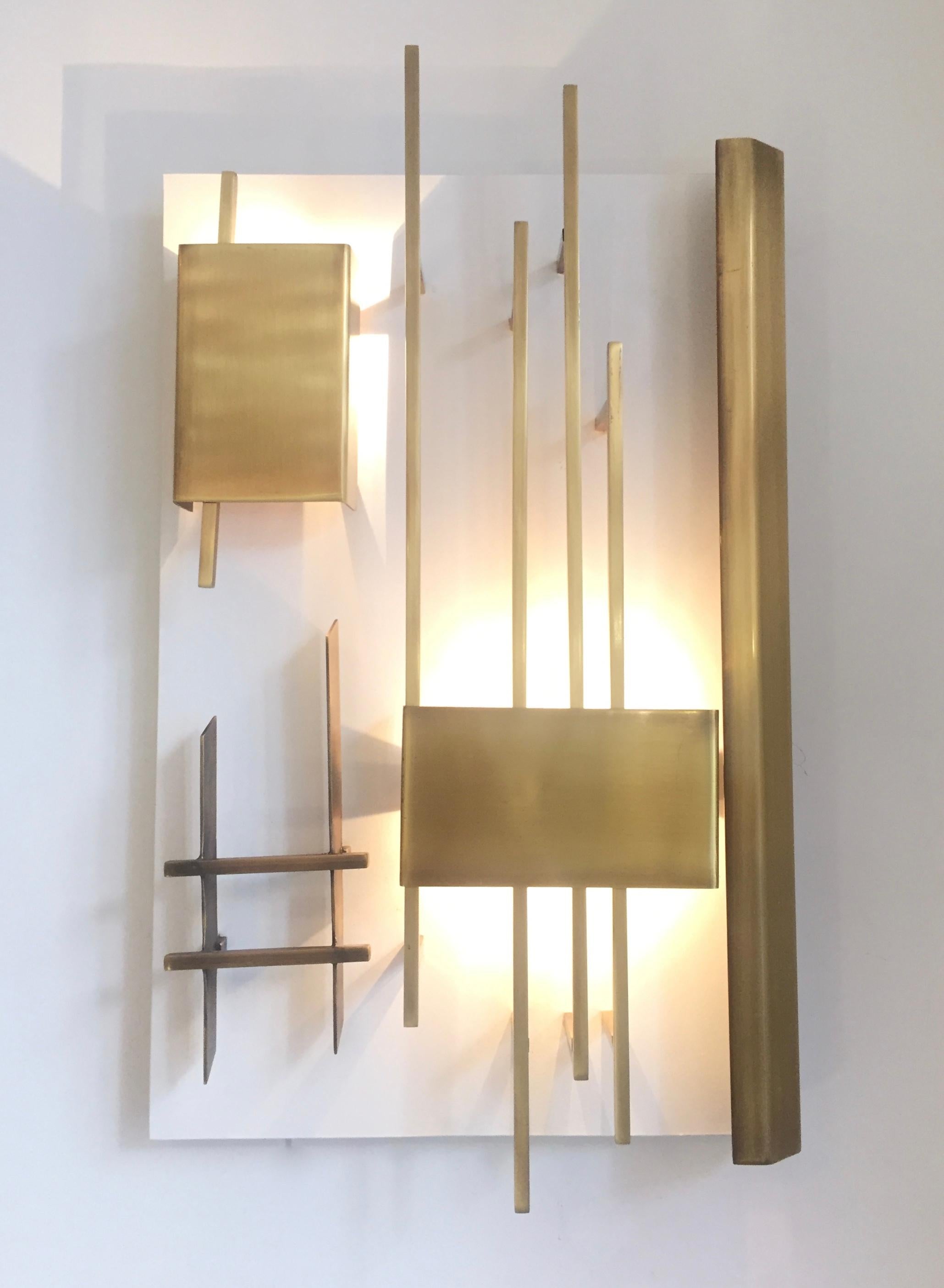 Italian Pair Gio Ponti Mid-Century Modern Vintage Sconces Model 575 for Lumi in 1972 For Sale
