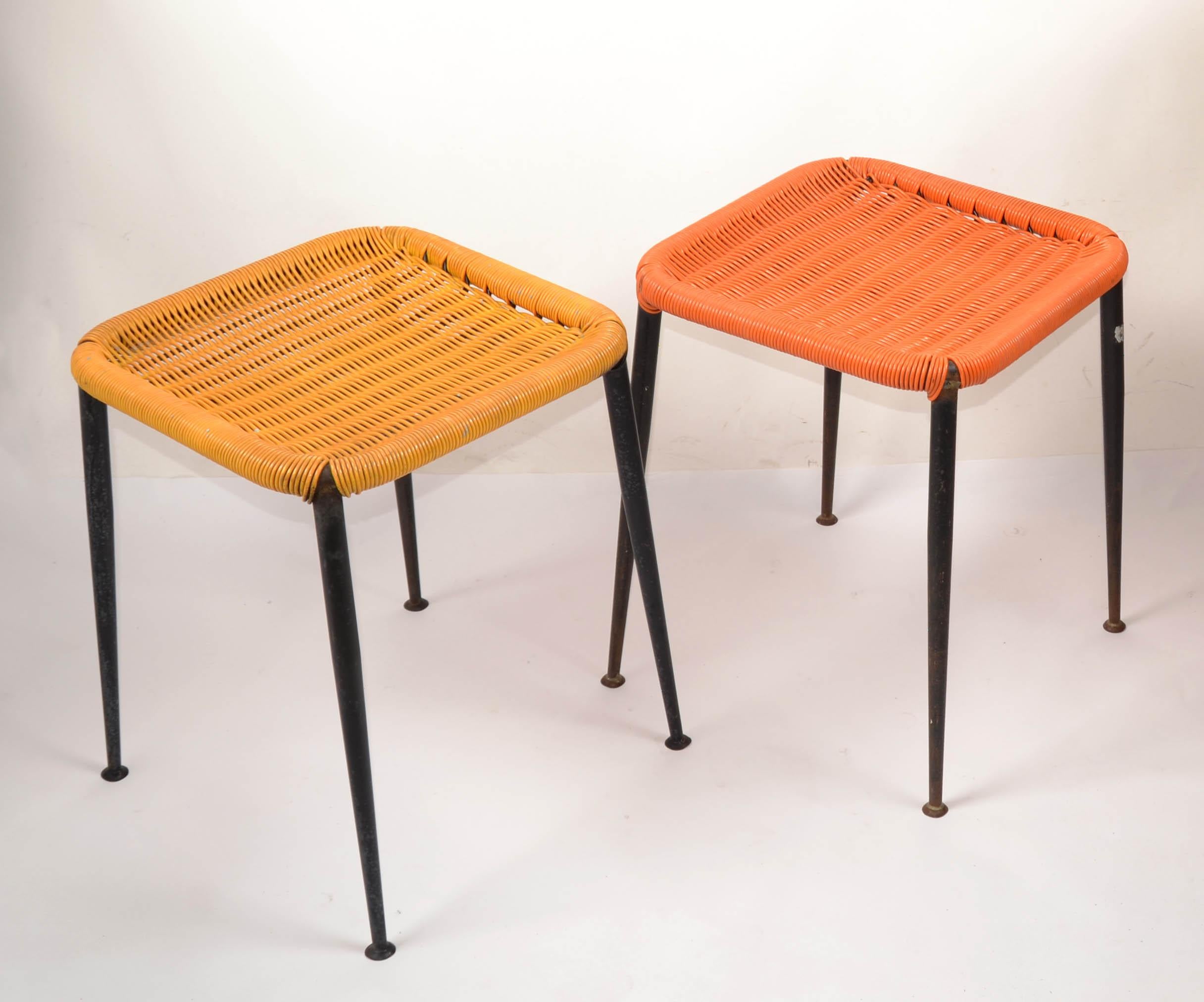 Hand-Woven Pair Gio Ponti Style Steel & Handwoven Plastic Stools Italy Mid-Century Modern For Sale