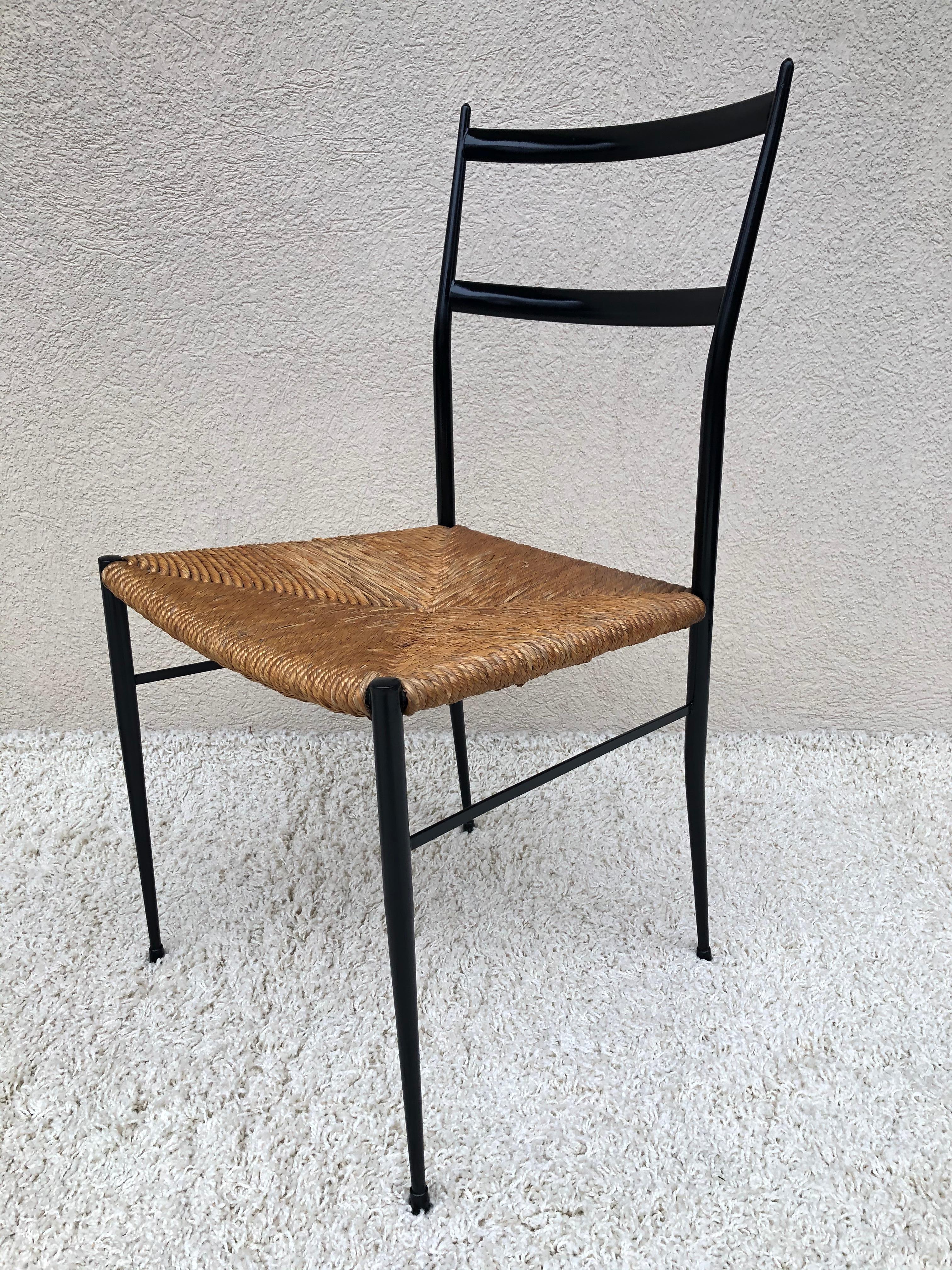 Pair of Superlegga Style Chairs, Metal Black Enameled Finish, style of Gio Ponti For Sale 4