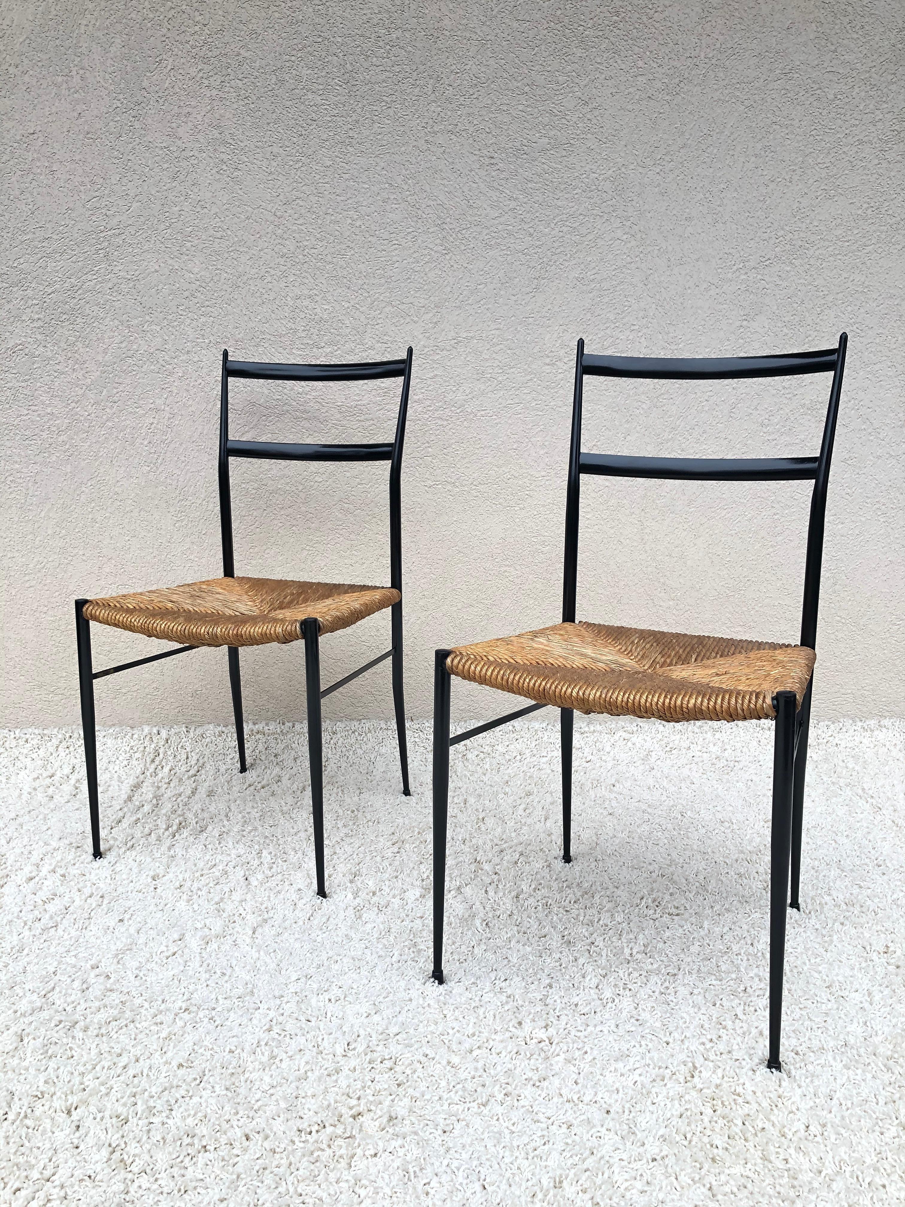 Pair of Superlegga Style Chairs, Metal Black Enameled Finish, style of Gio Ponti In Good Condition For Sale In Westport, CT