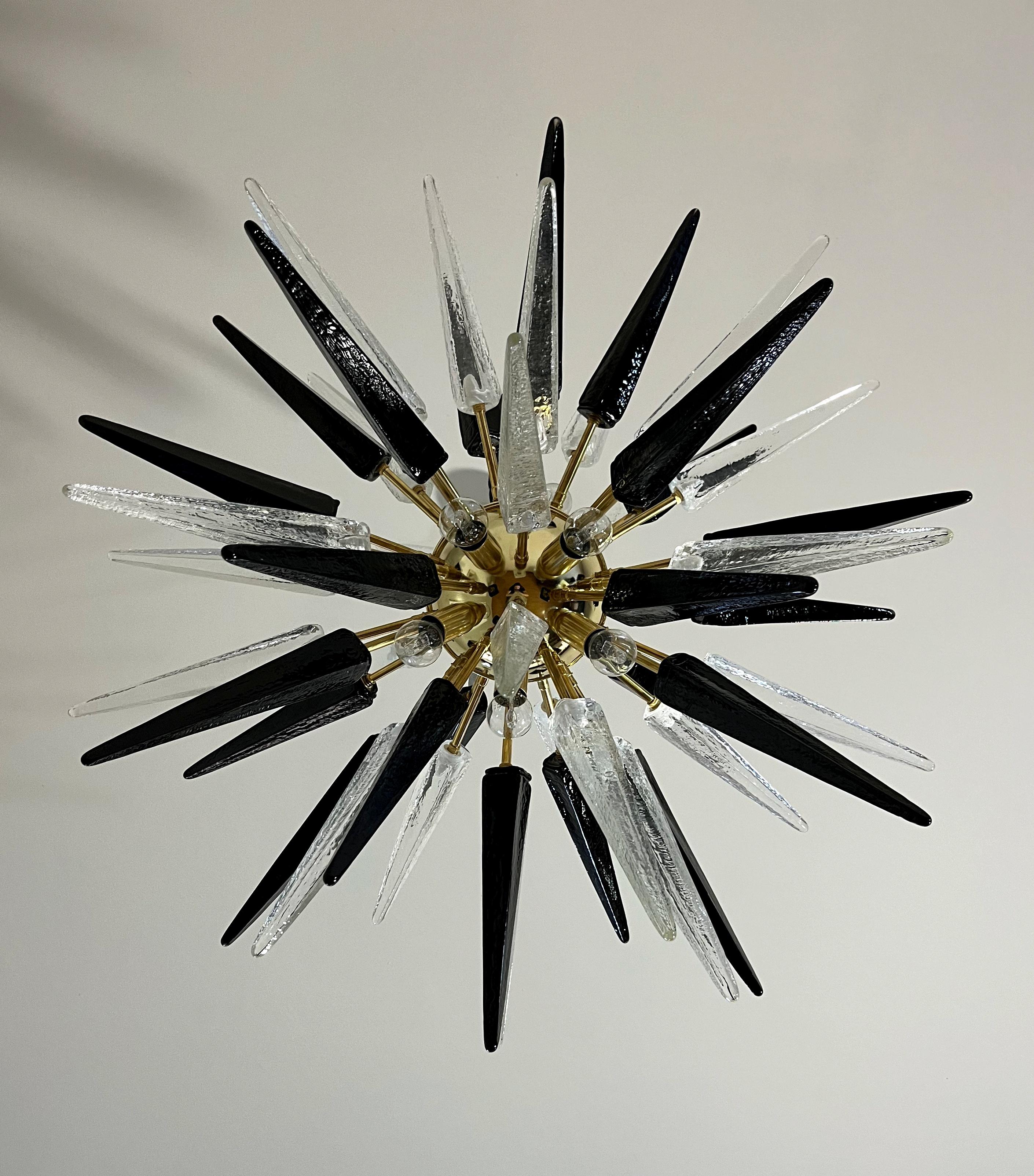 Pair Glass Sputnik Chandeliers Murano im Angebot 9
