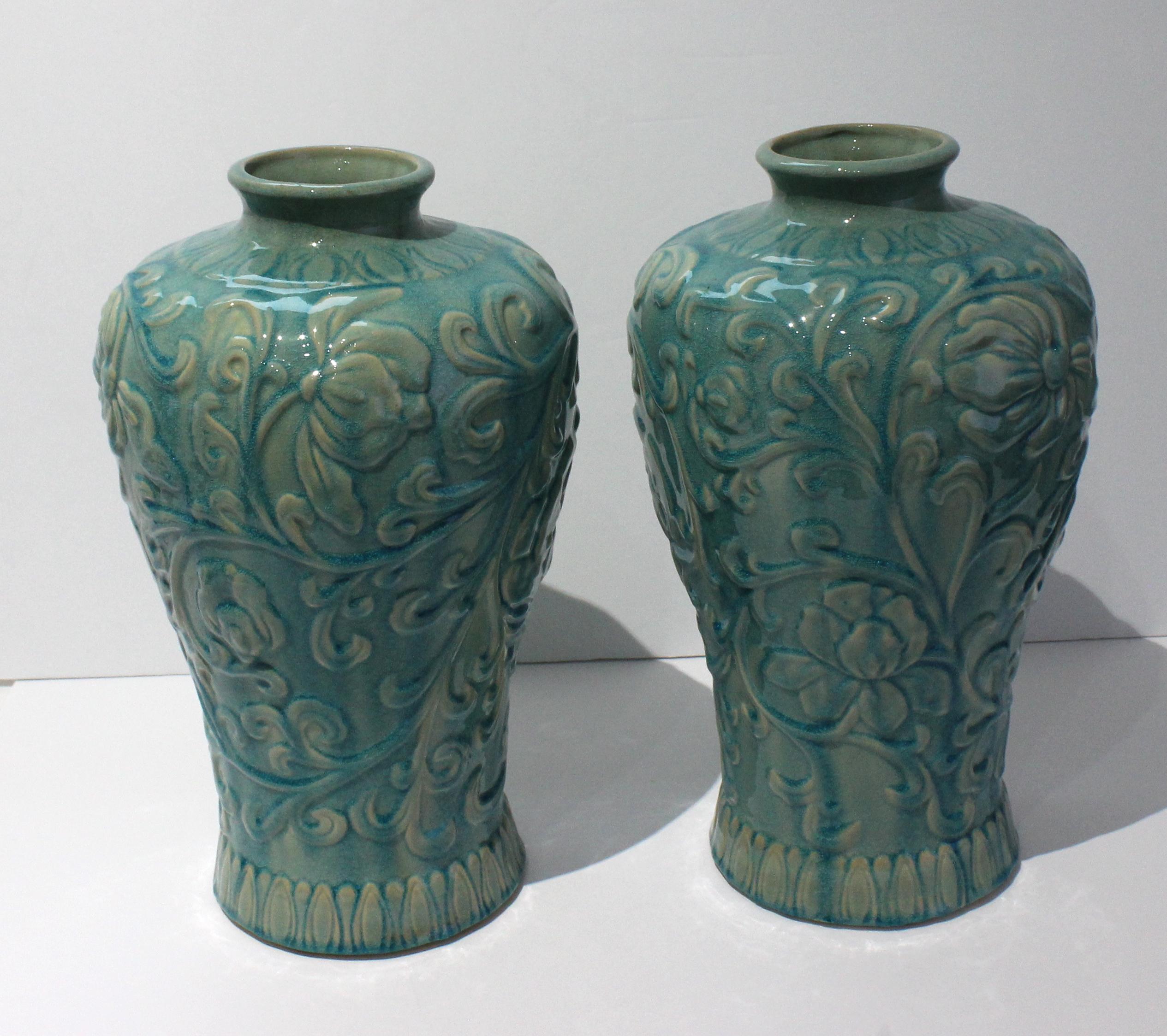 Pair Glazed Floral Motif Urns In Good Condition In West Palm Beach, FL