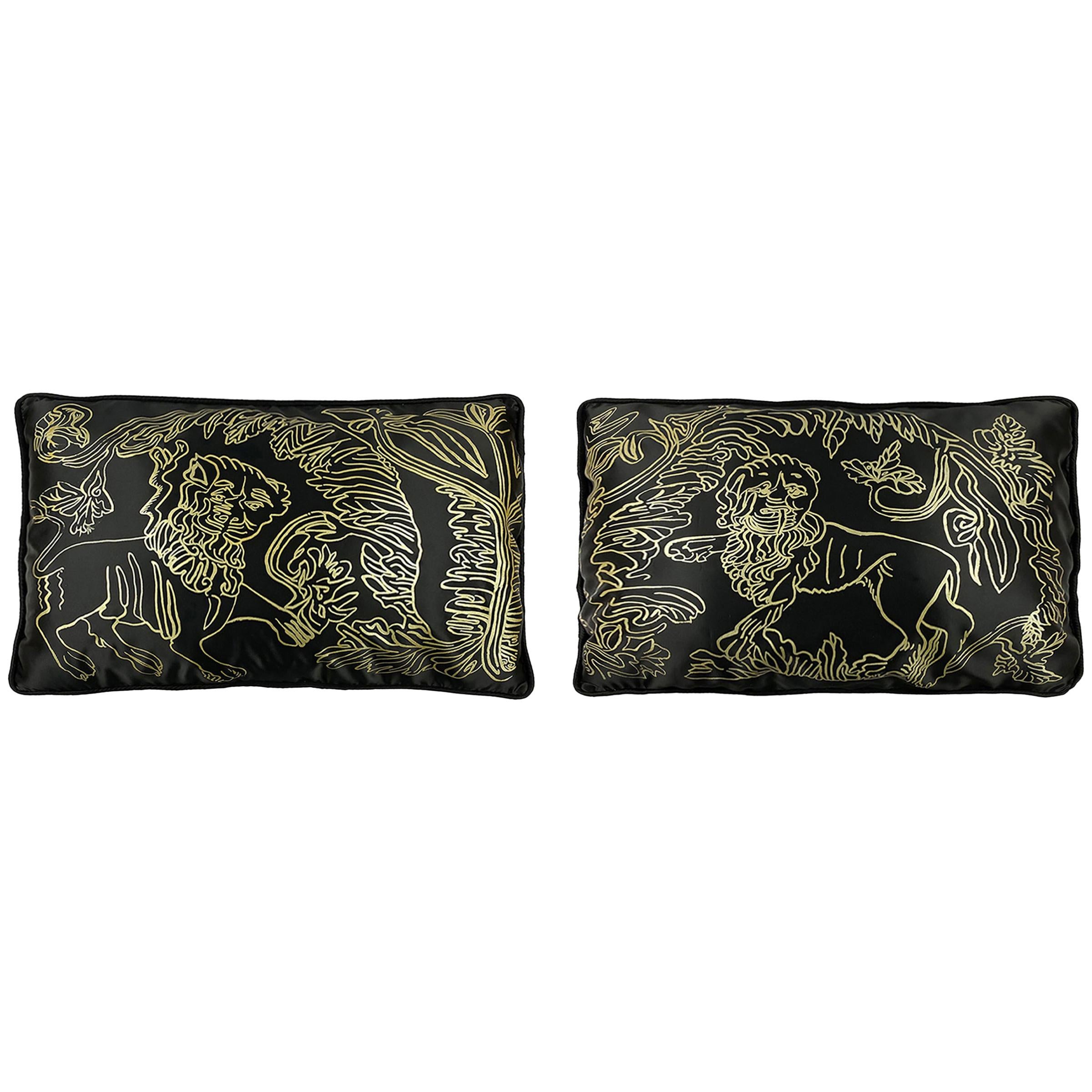 Antique and Vintage Pillows and Throws 8,182 For Sale at 1stDibs