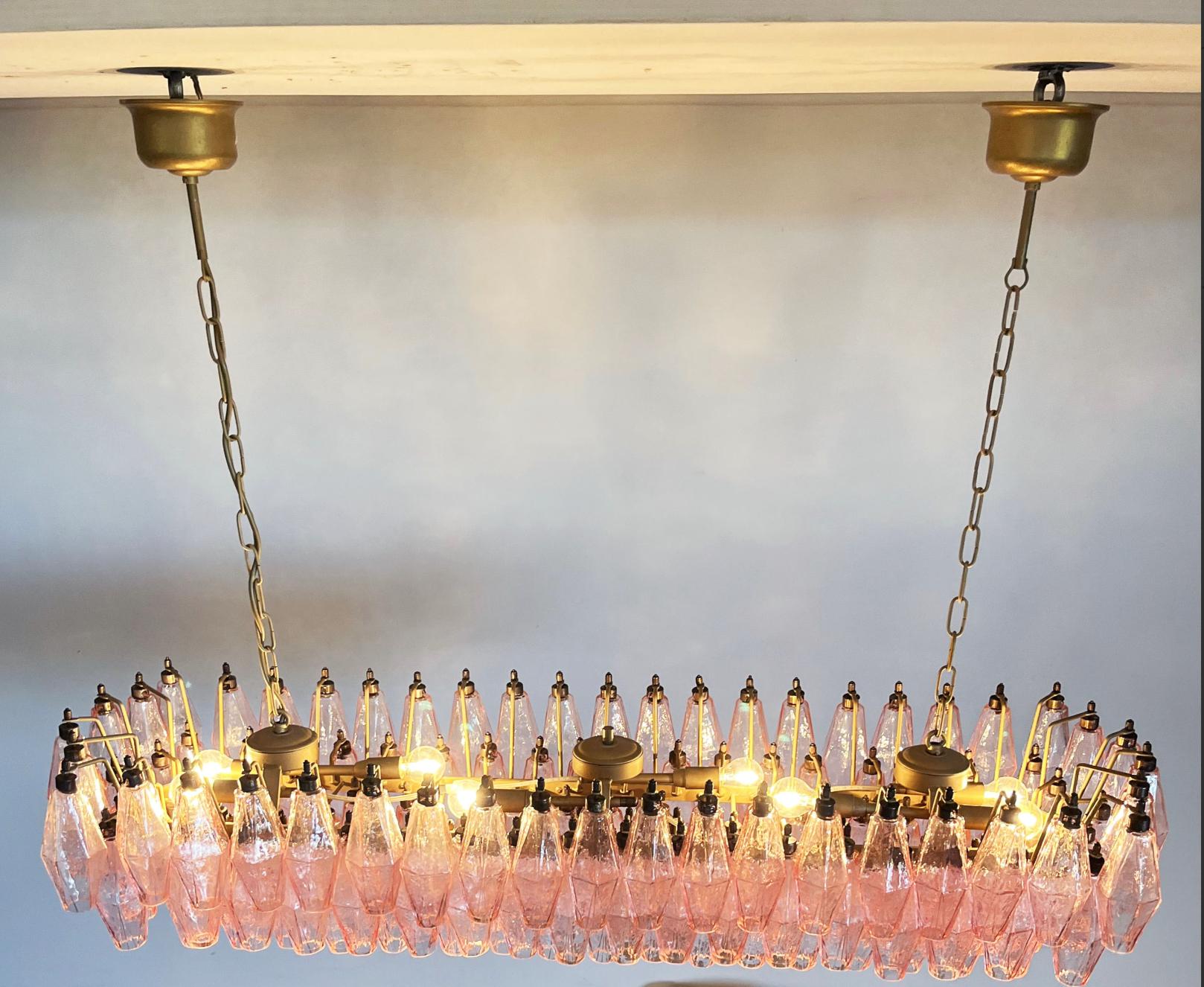 Par Preciosa Lámpara de Murano Poliedri - Estilo Carlo Scarpa - 138 vidrios rosas siglo XX en venta