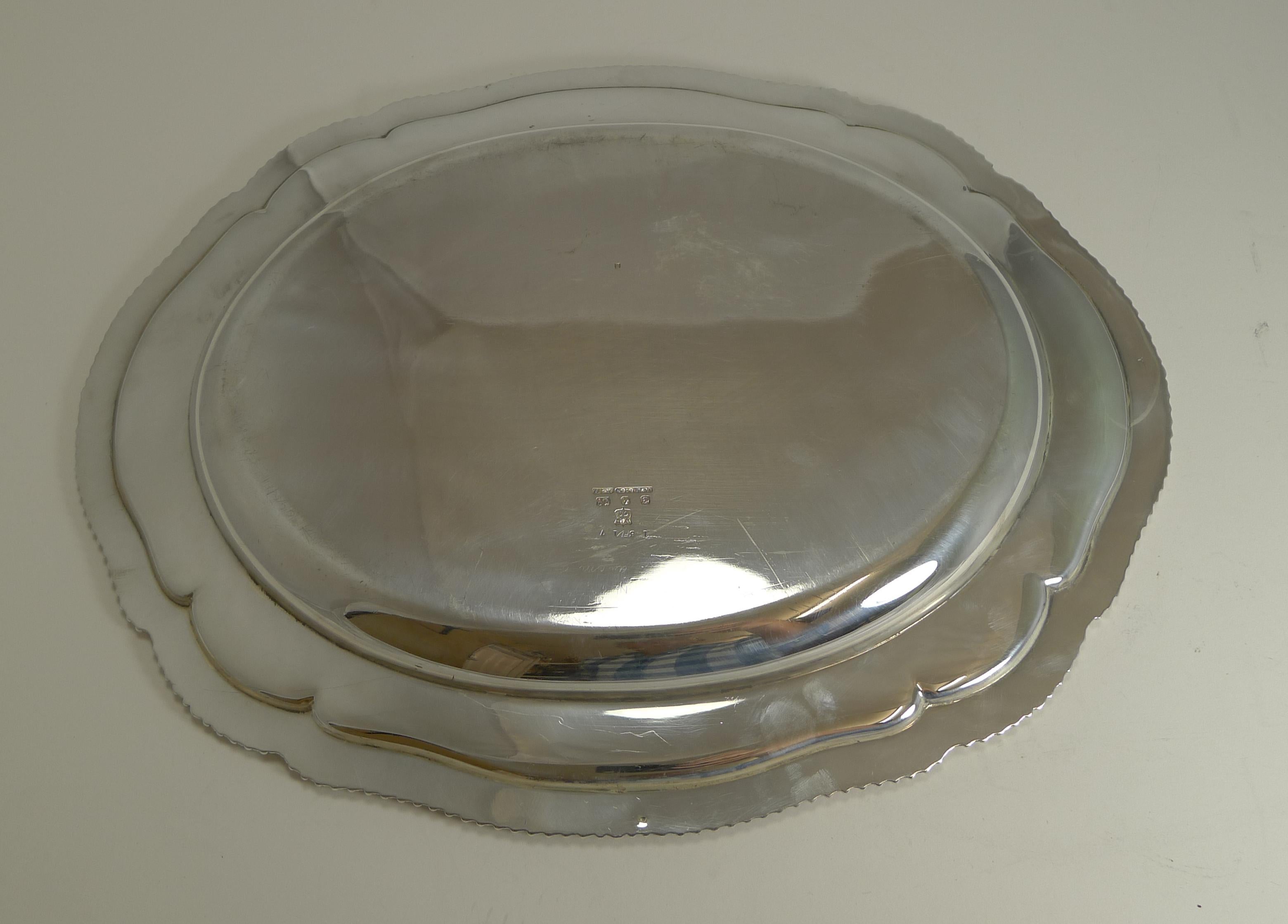 Early 20th Century Pair Graduated Antique English Silver Plated Serving Platters by Elkington