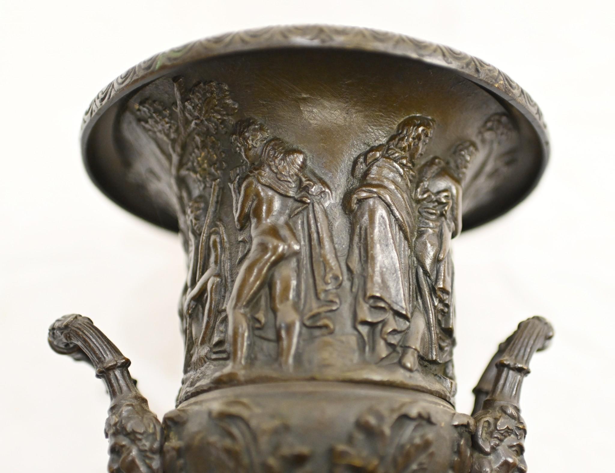 Paire d'urnes Grand Tour italiennes Campana en marbre de Sienne 1820 en vente 10