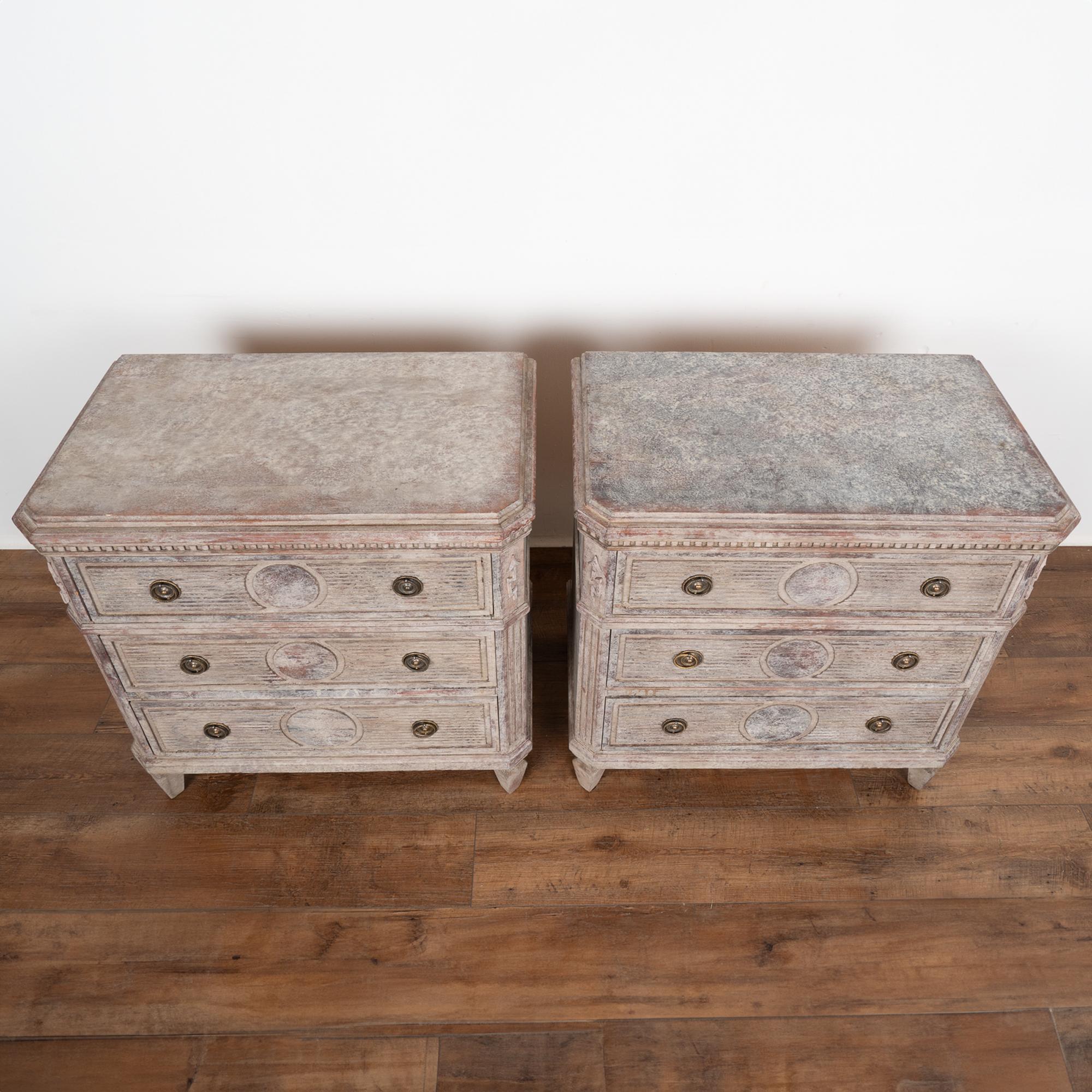 Pair, Gray Painted Gustavian Chest of Drawers, Sweden circa 1840-60 In Good Condition For Sale In Round Top, TX