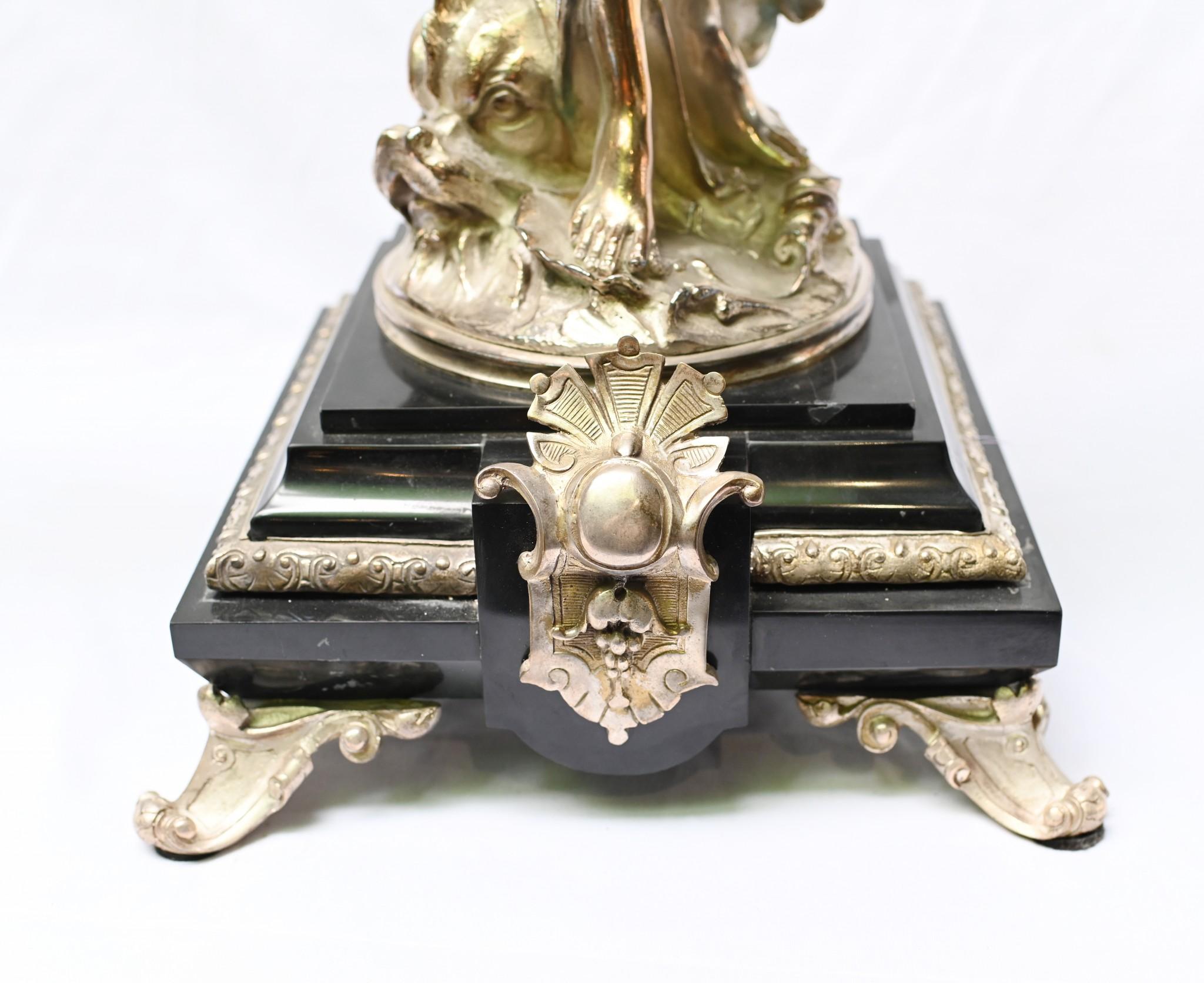 Gregoire Bronzefiguren-Glasschale versilbert versilbert, Paar im Angebot 2