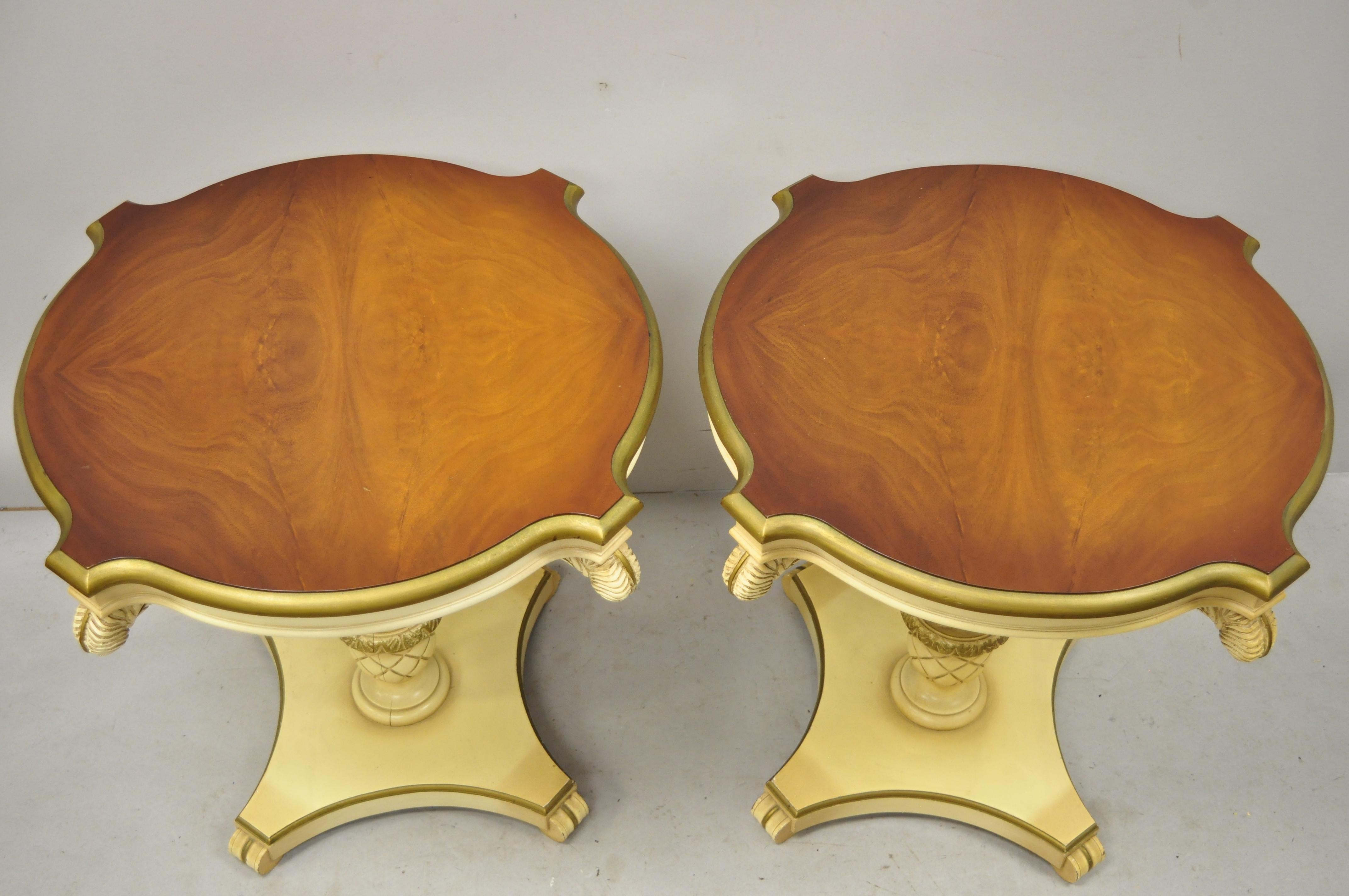 Hollywood Regency Pair of Grosfeld House Plume Carved Feather Pedestal Regency End Side Tables For Sale