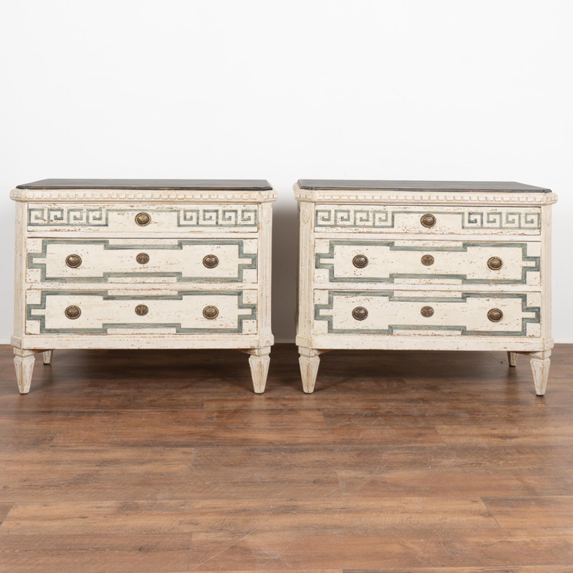 Pair, Gustavian Chest of White Drawers With Greek Key Motif, Sweden circa 1860 In Good Condition In Round Top, TX