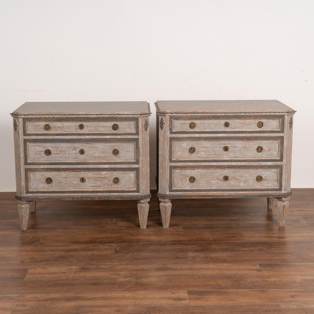 Pair, Gustavian Gray Painted Small Chest of Drawers, Sweden circa 1860-1880 In Good Condition In Round Top, TX