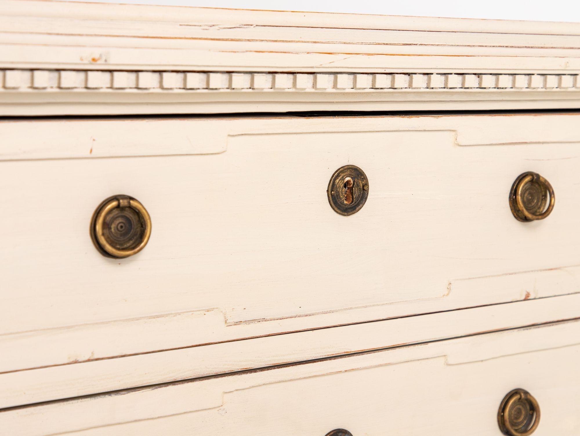 Pair Gustavian Style Chests of Drawers, Early 20th Century For Sale 6