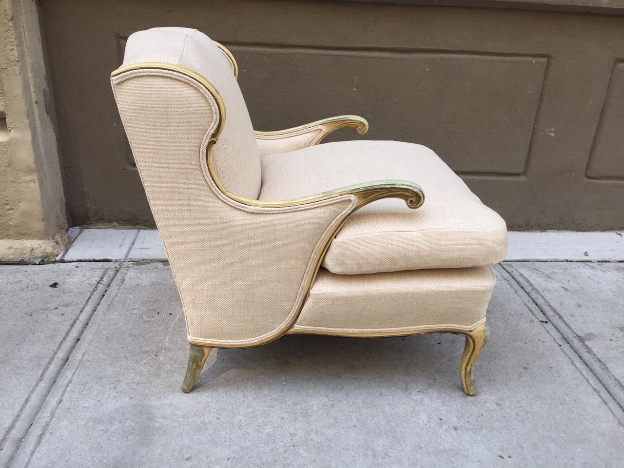 Pair Gustavian Style Linen Lounge Chairs In Good Condition For Sale In New York, NY