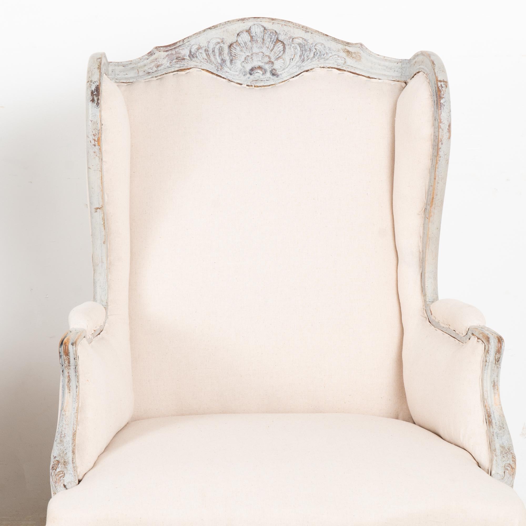 Paire de chaises grises à dossier Wingback de style Gustavien, Suède circa 1920-40 Bon état - En vente à Round Top, TX