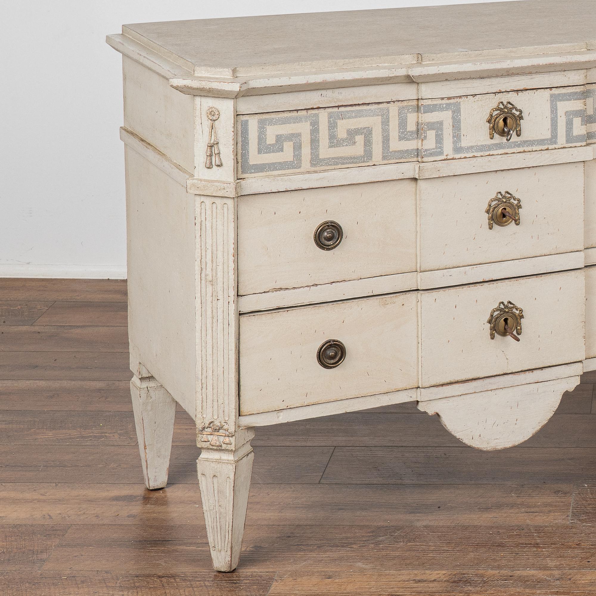Pair, Gustavian White Chest of Drawers Sweden circa 1860-80 For Sale 1