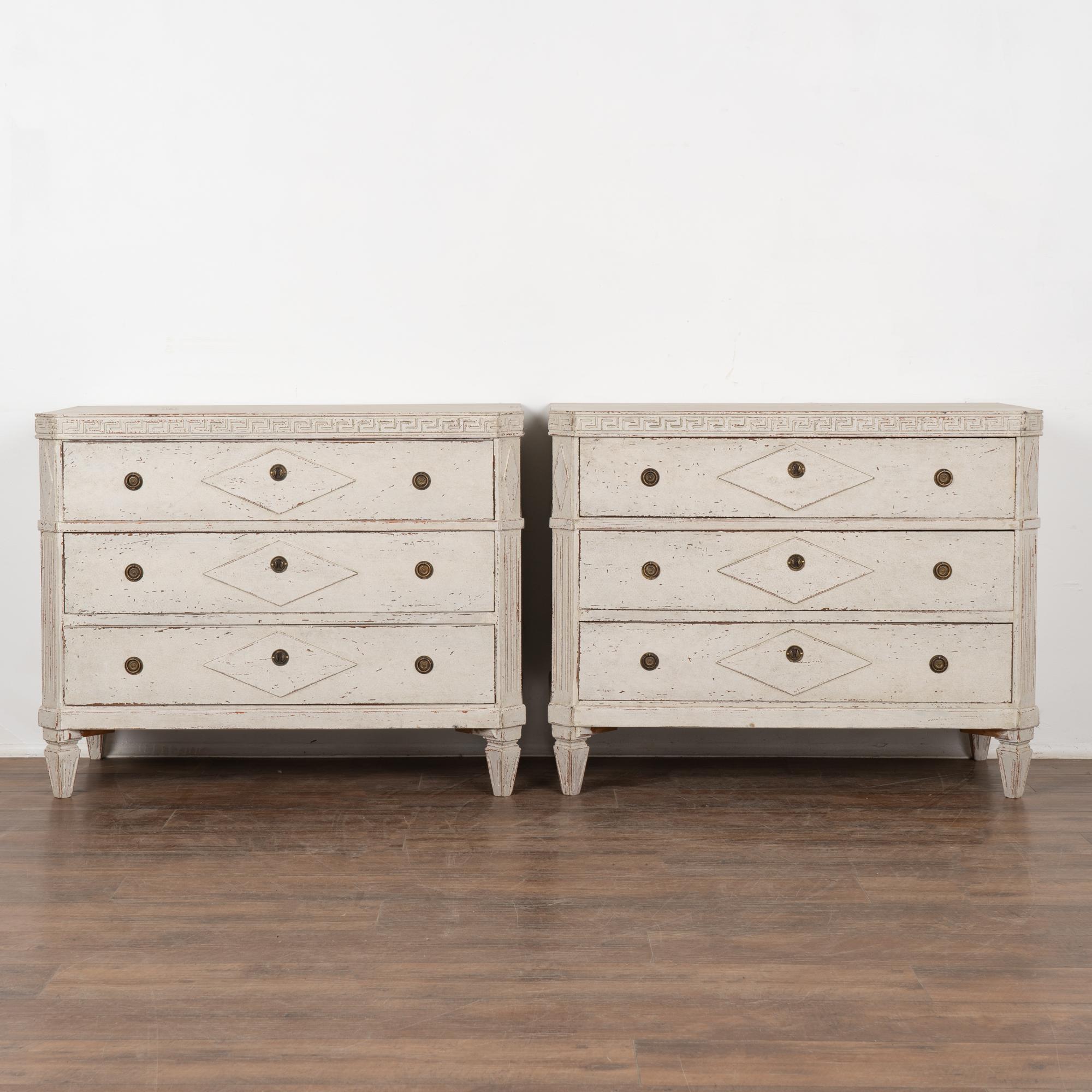 Pair, Gustavian White Painted Chest of Drawers, Sweden circa 1840-80 In Good Condition For Sale In Round Top, TX