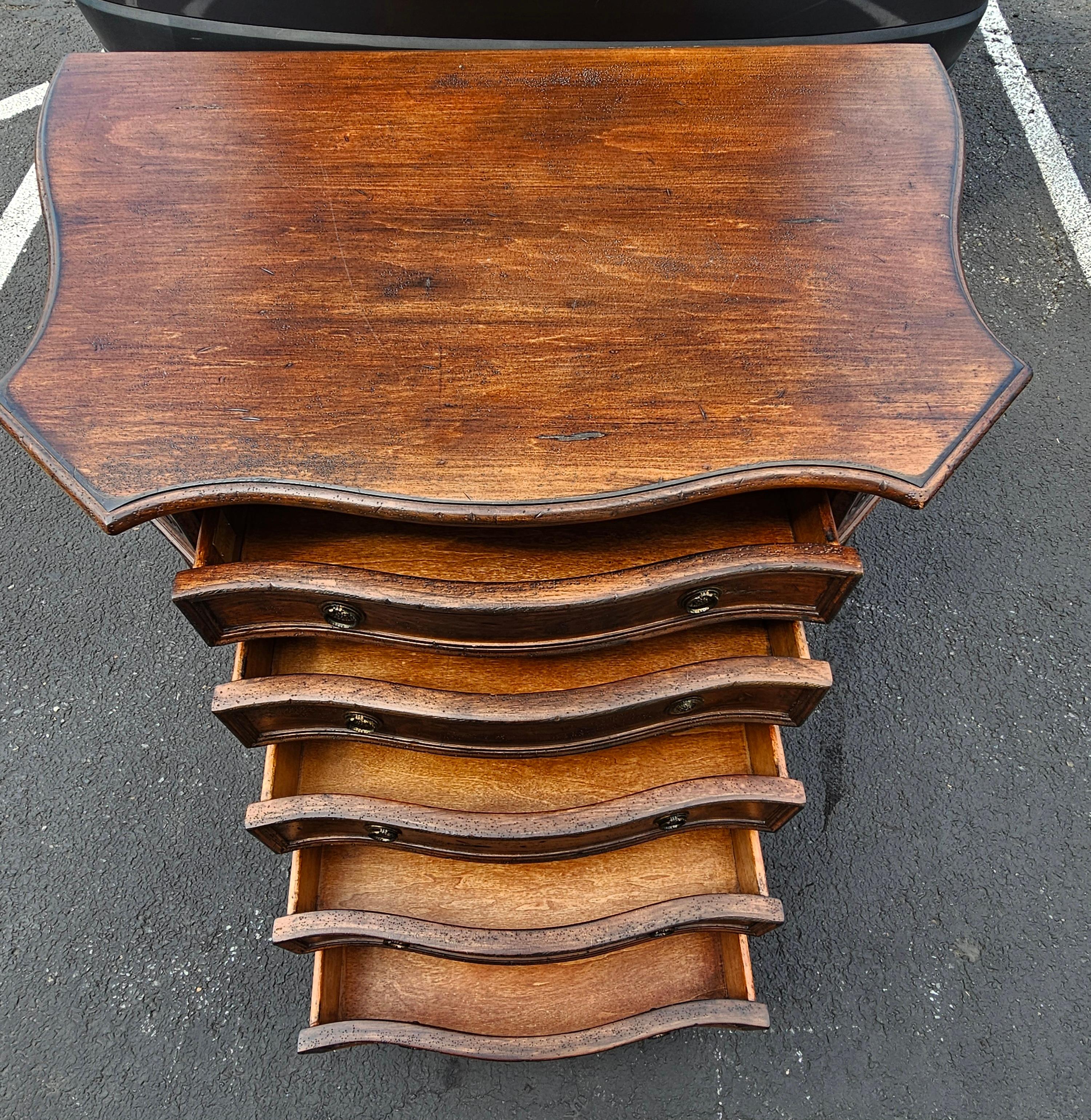 Pair Habersham Biltmore Fruitwood Serpentine Bachelor Chests of Drawers Island For Sale 7