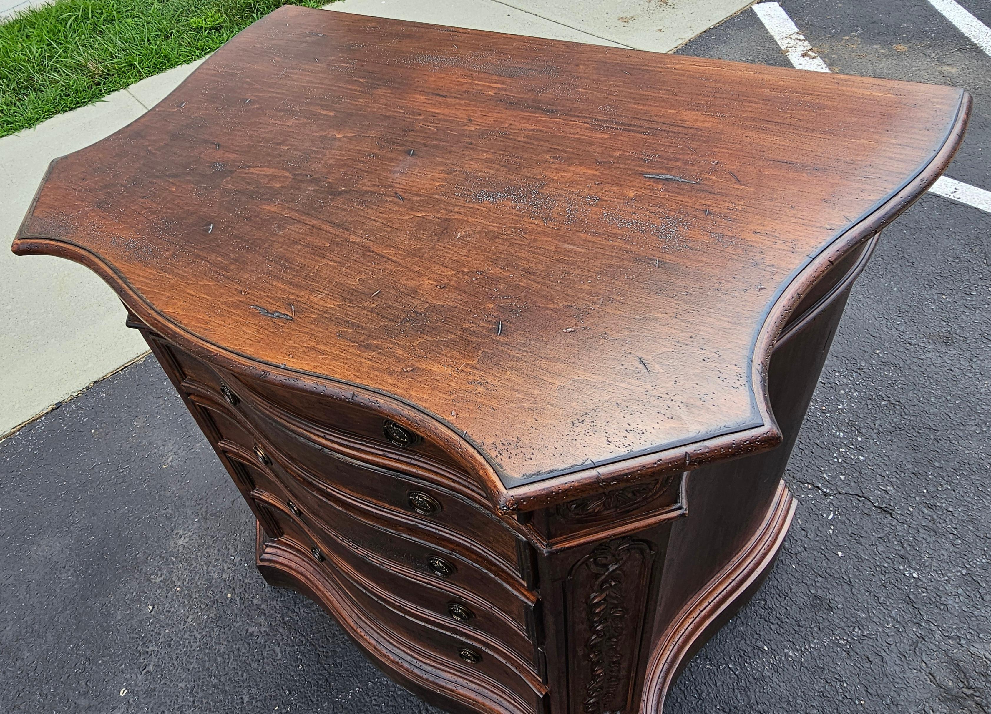 Pair Habersham Biltmore Fruitwood Serpentine Bachelor Chests of Drawers Island For Sale 9