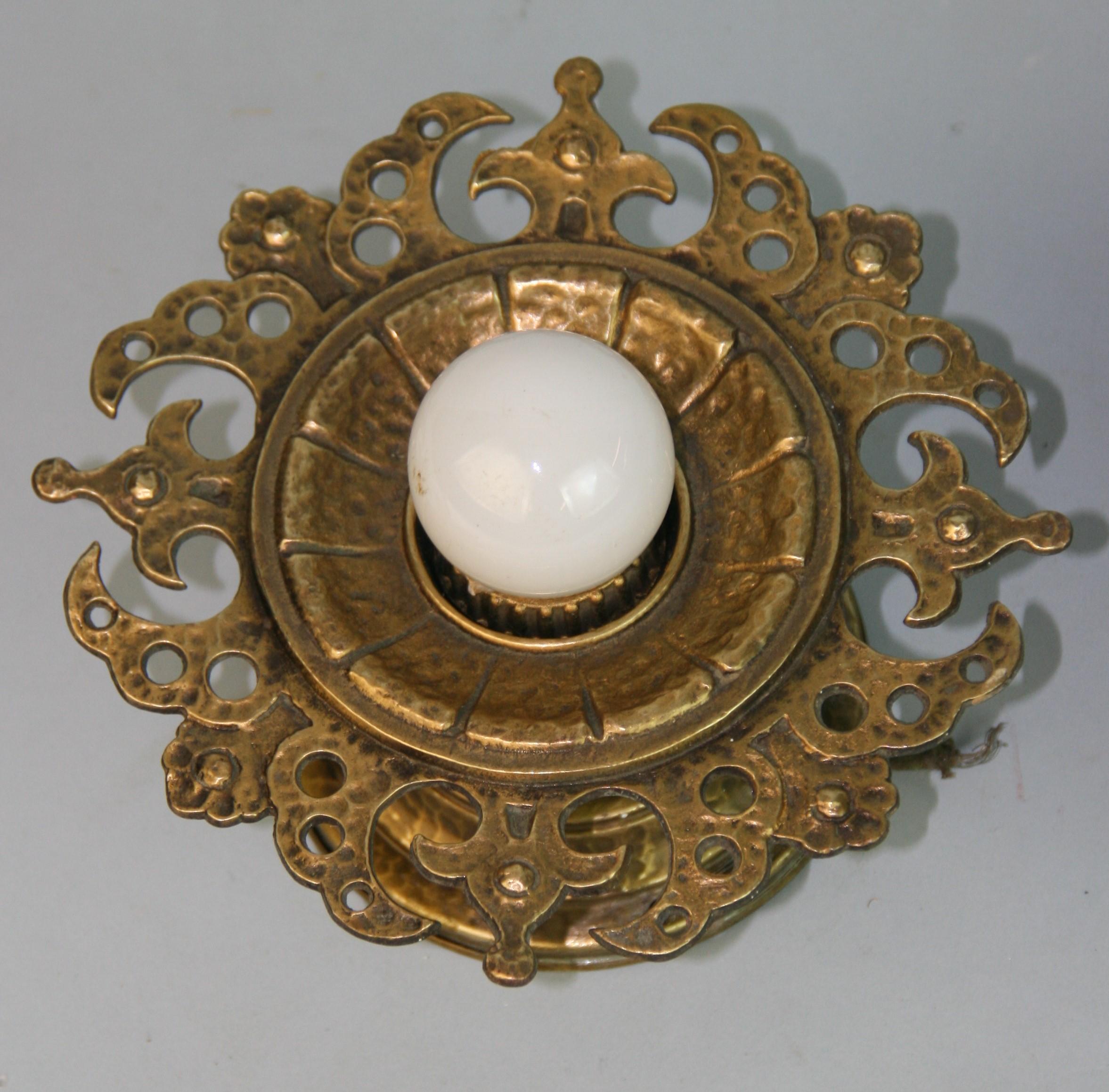 Pair Halcolite Brass Starburst sconces/Ceiling Lights (4pair Available) In Good Condition For Sale In Douglas Manor, NY