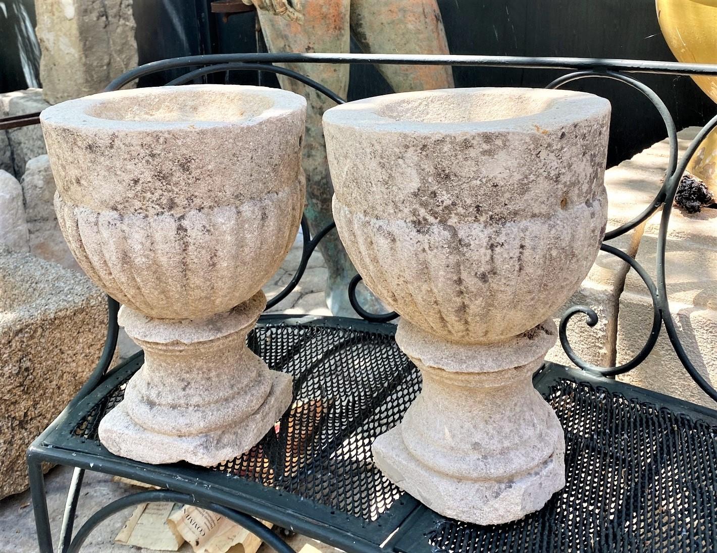 Pair 19th century hand carved stone finials urns vase shape to mount on garden post by a gate or simply using it as beautiful decorative element in an interior on a console or a garden table. The nicely carved Body and details. The elegance
