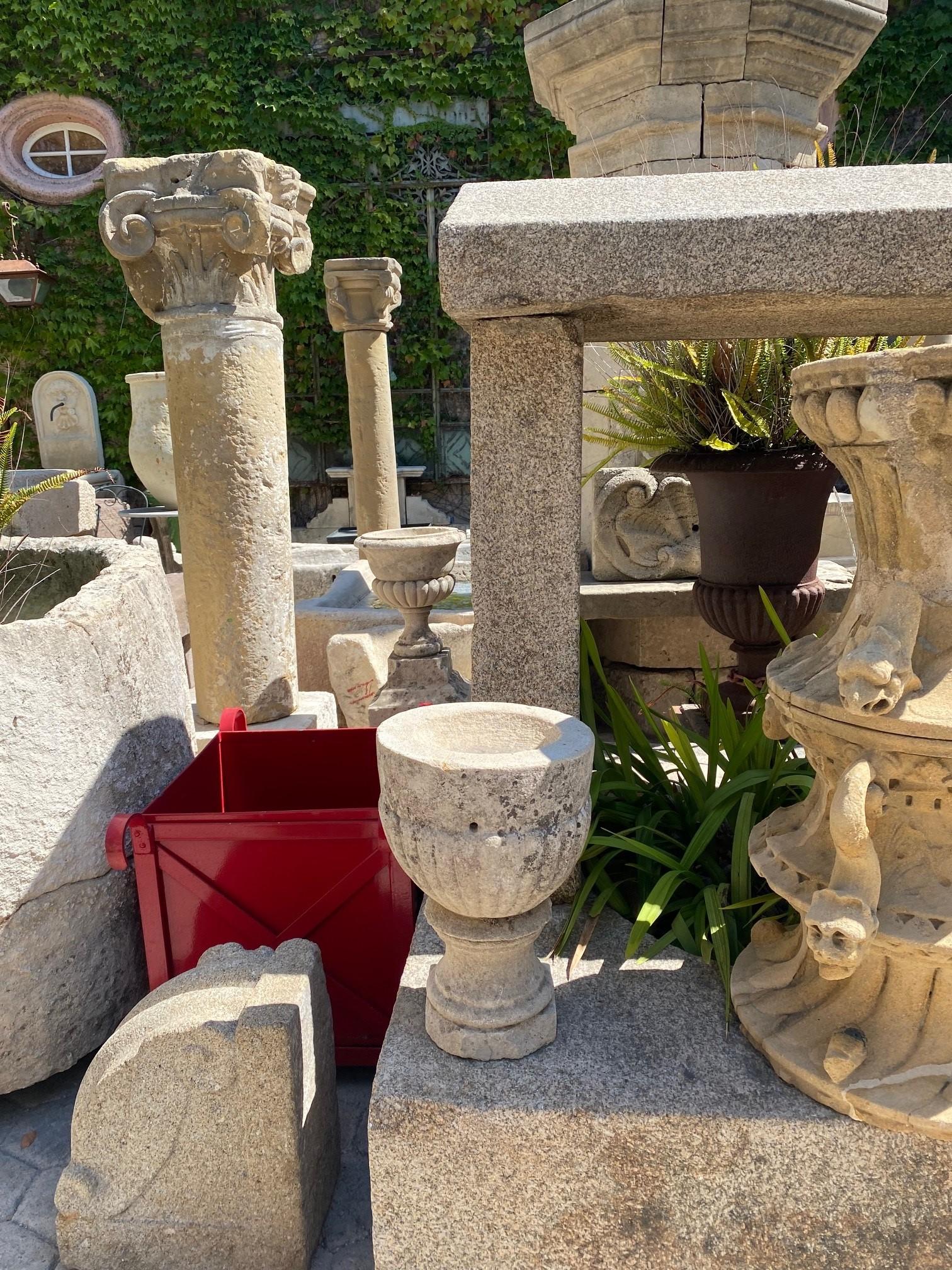 19th Century Pair Hand Carved Stone Pillar Finials Decorative Urns Vase Rustic Antiques LA CA