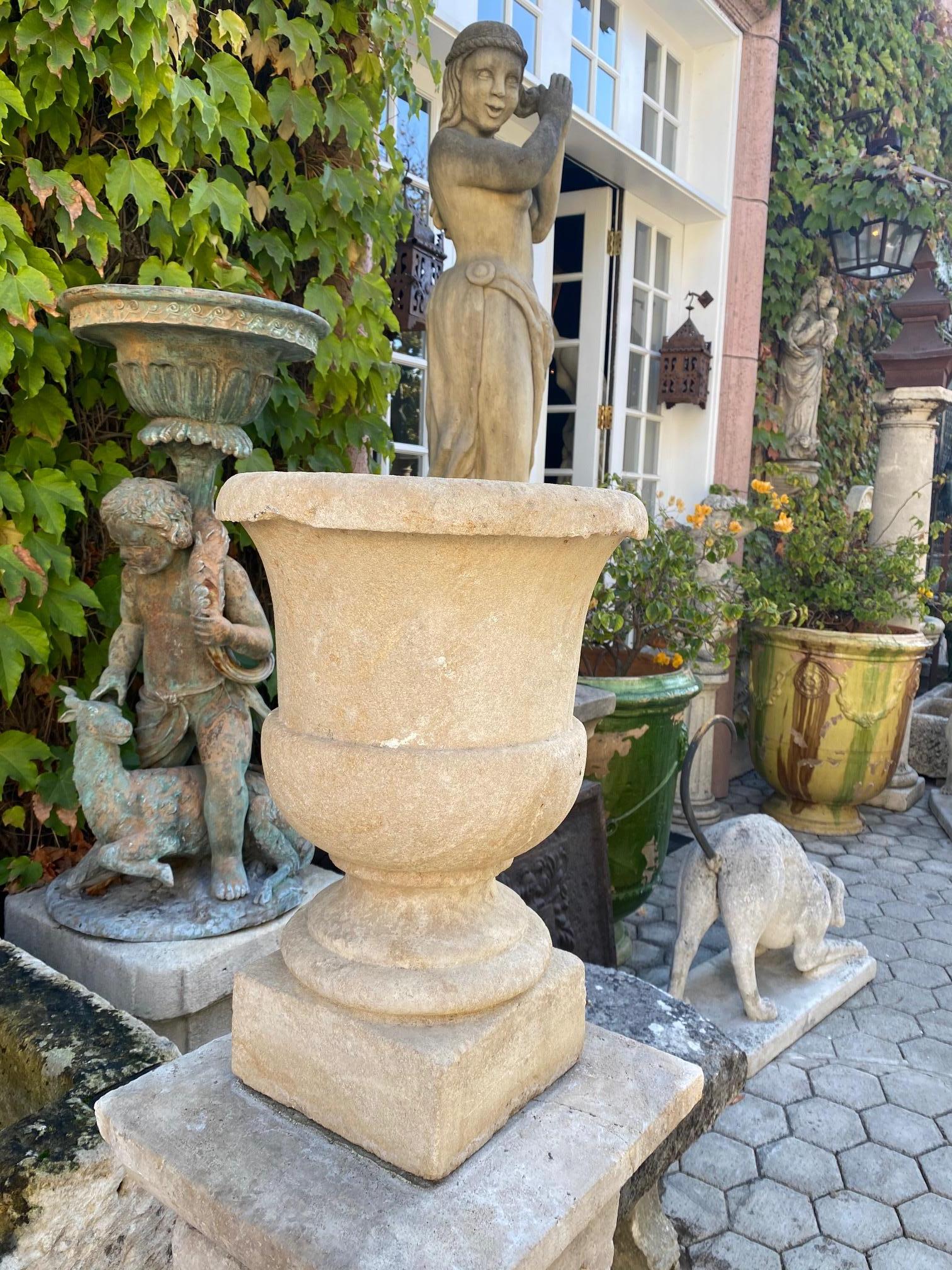 French Pair Hand Carved Stone Pillar Finials Decorative Urns Vase Rustic Antiques LA CA For Sale